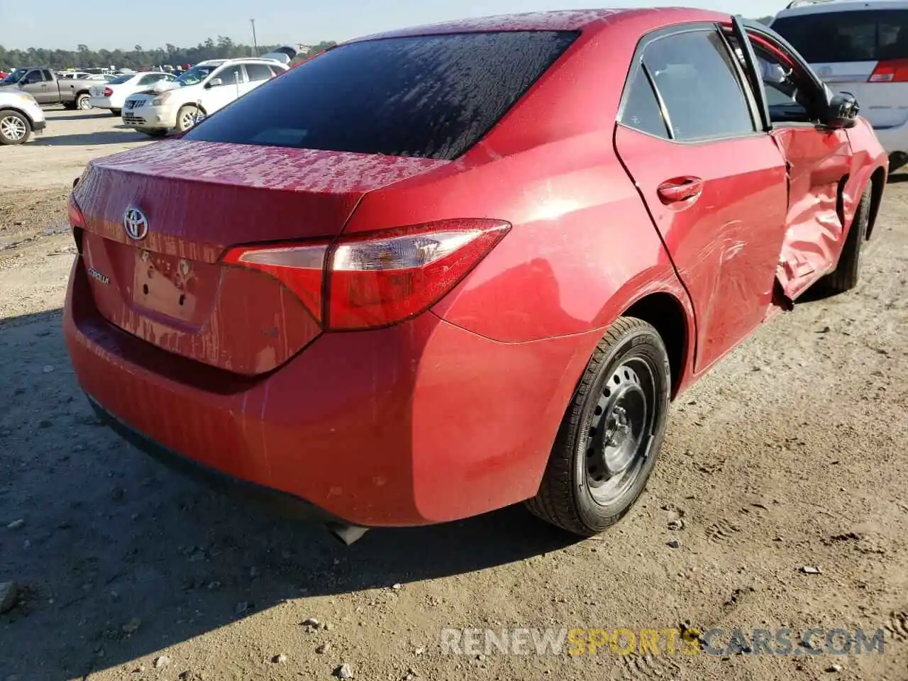 4 Photograph of a damaged car 2T1BURHE5KC157758 TOYOTA COROLLA 2019