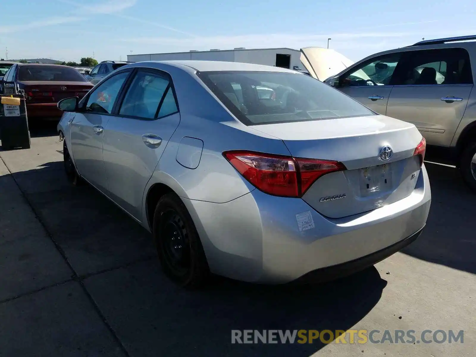 3 Photograph of a damaged car 2T1BURHE5KC157937 TOYOTA COROLLA 2019