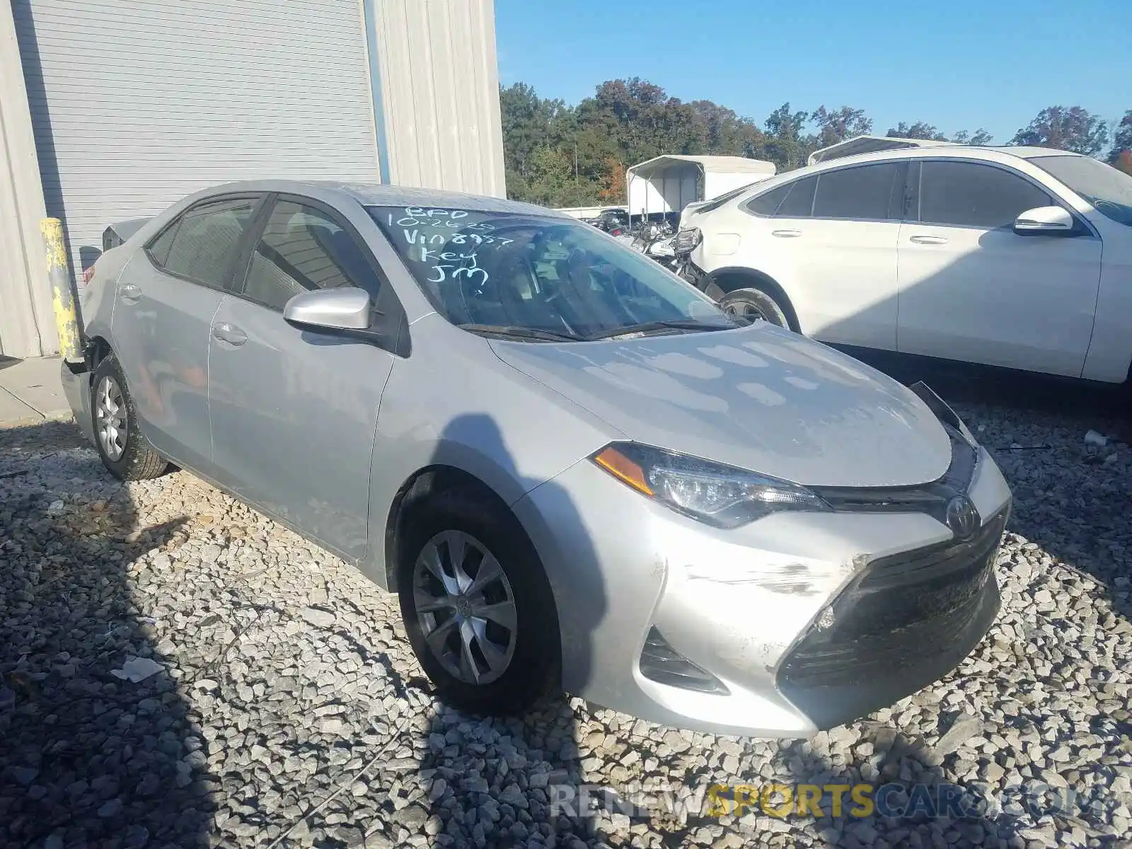 1 Photograph of a damaged car 2T1BURHE5KC158957 TOYOTA COROLLA 2019