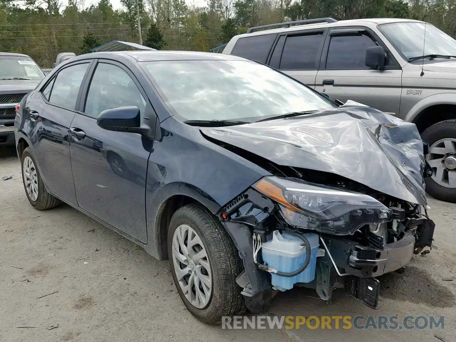 1 Photograph of a damaged car 2T1BURHE5KC159073 TOYOTA COROLLA 2019