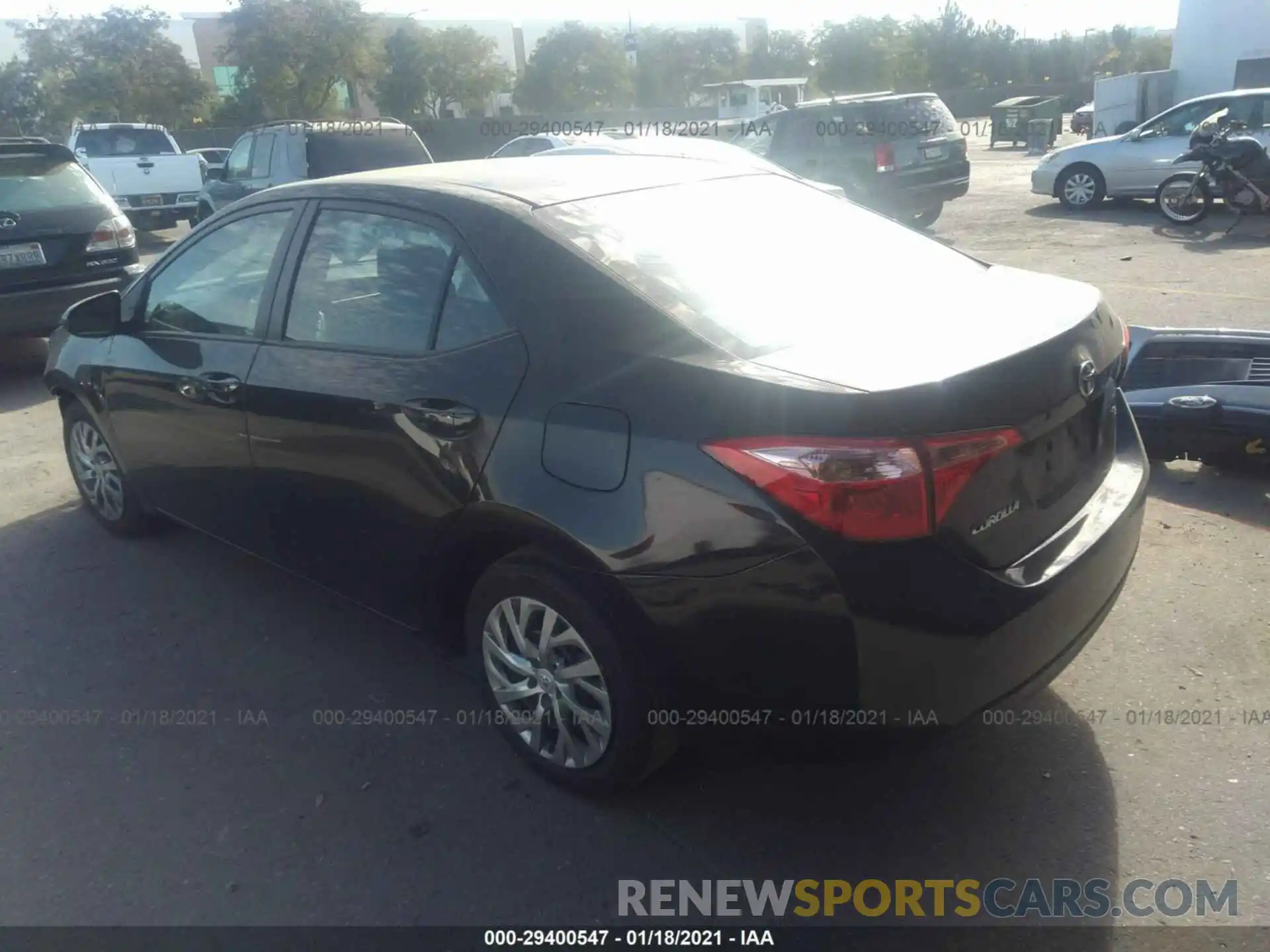 3 Photograph of a damaged car 2T1BURHE5KC159350 TOYOTA COROLLA 2019