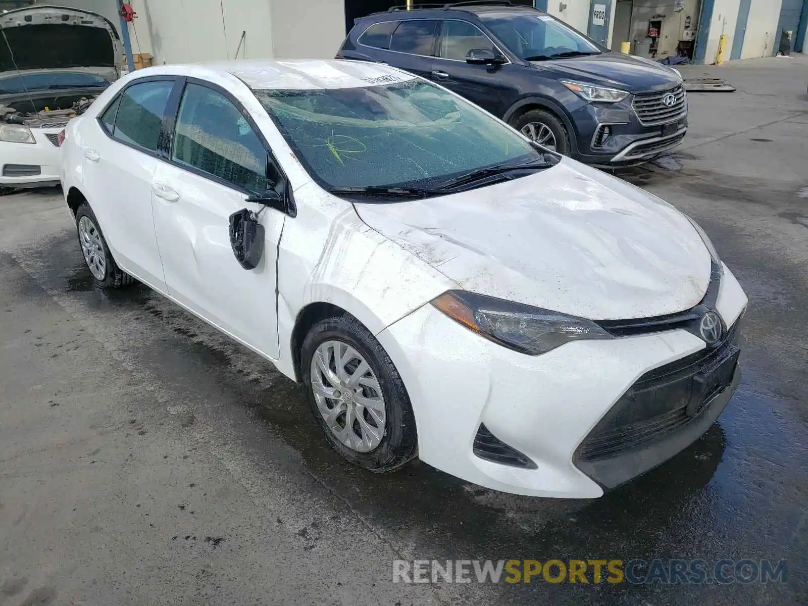 1 Photograph of a damaged car 2T1BURHE5KC159977 TOYOTA COROLLA 2019