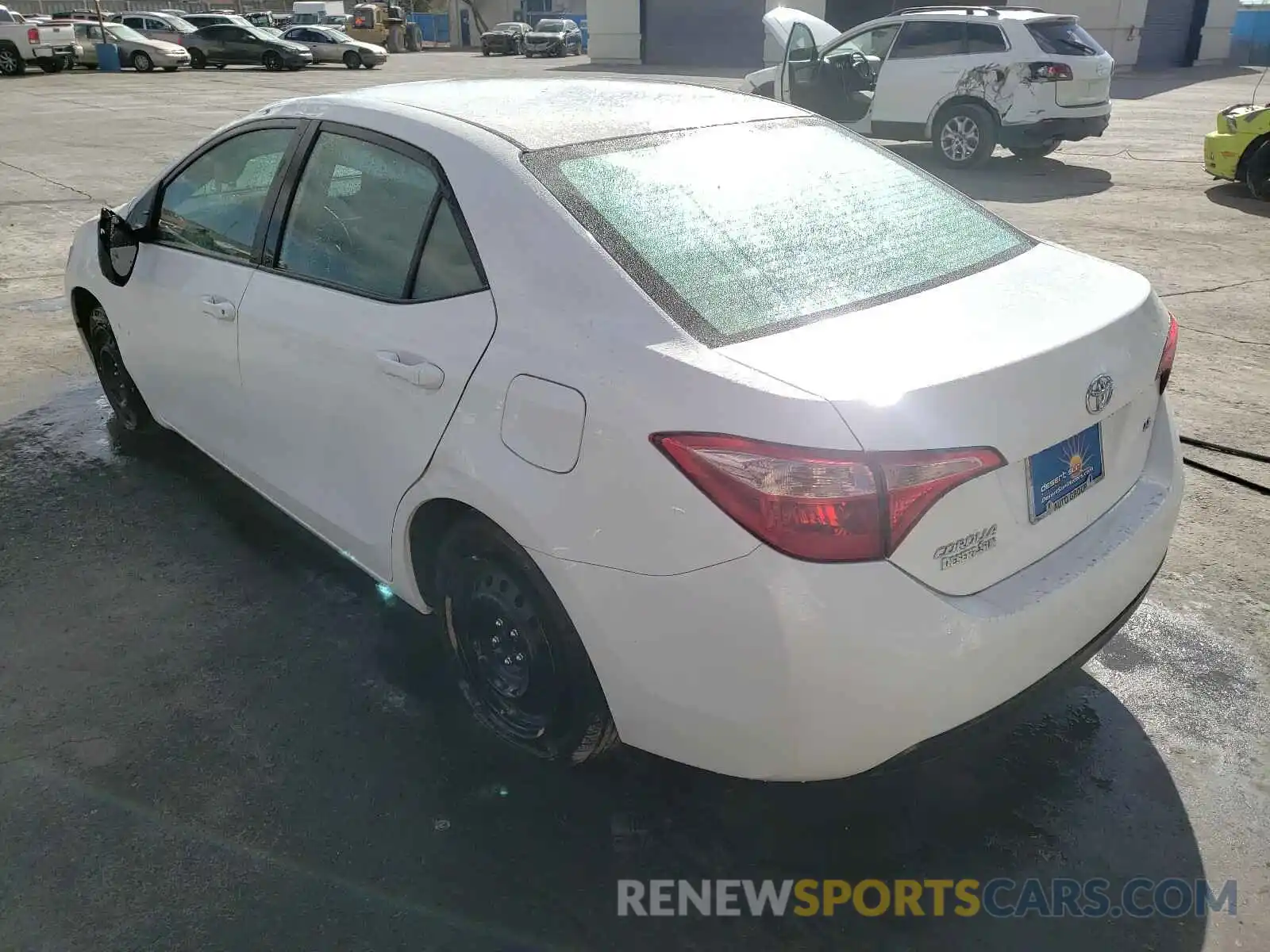 3 Photograph of a damaged car 2T1BURHE5KC159977 TOYOTA COROLLA 2019