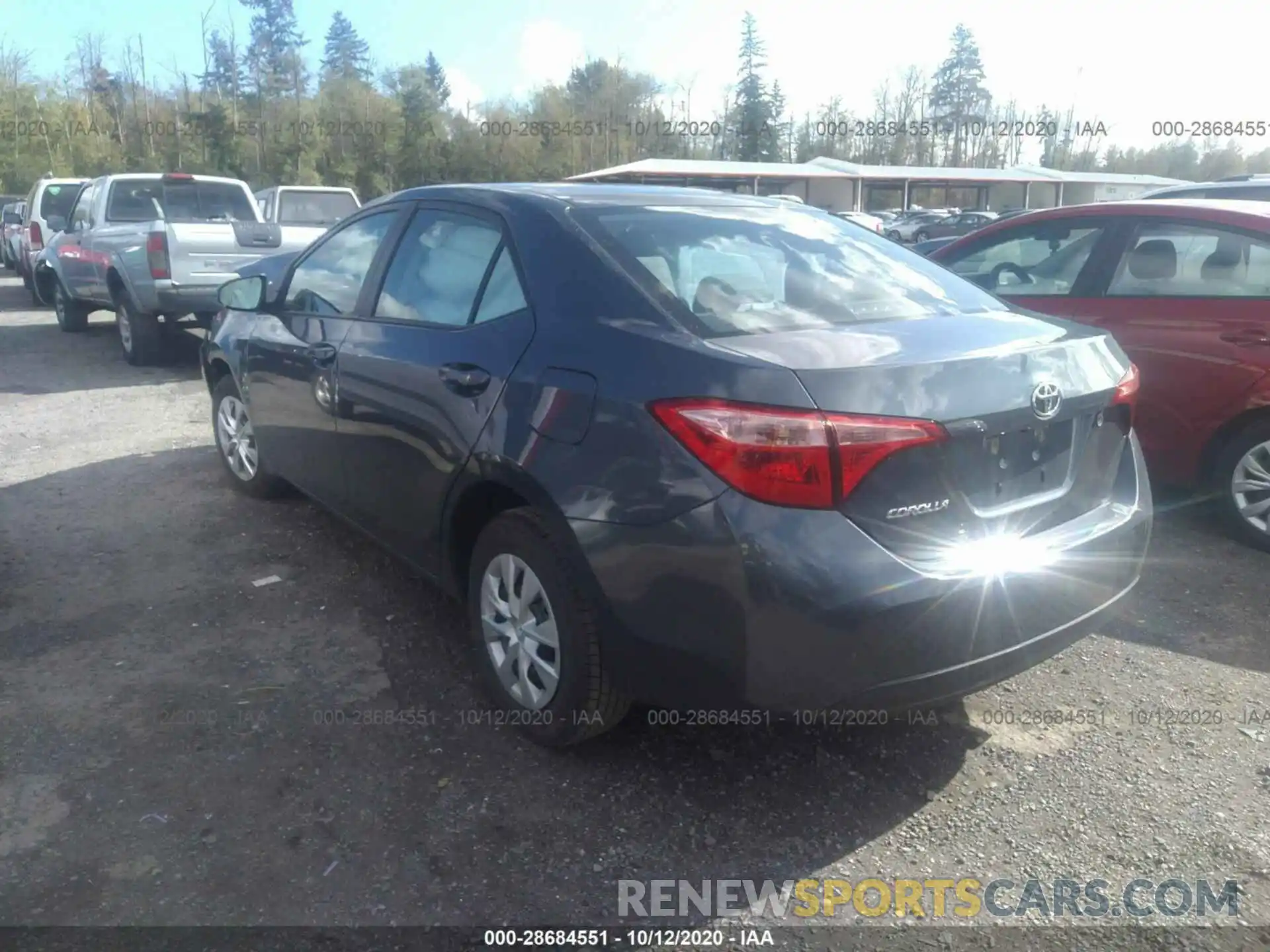 3 Photograph of a damaged car 2T1BURHE5KC160109 TOYOTA COROLLA 2019