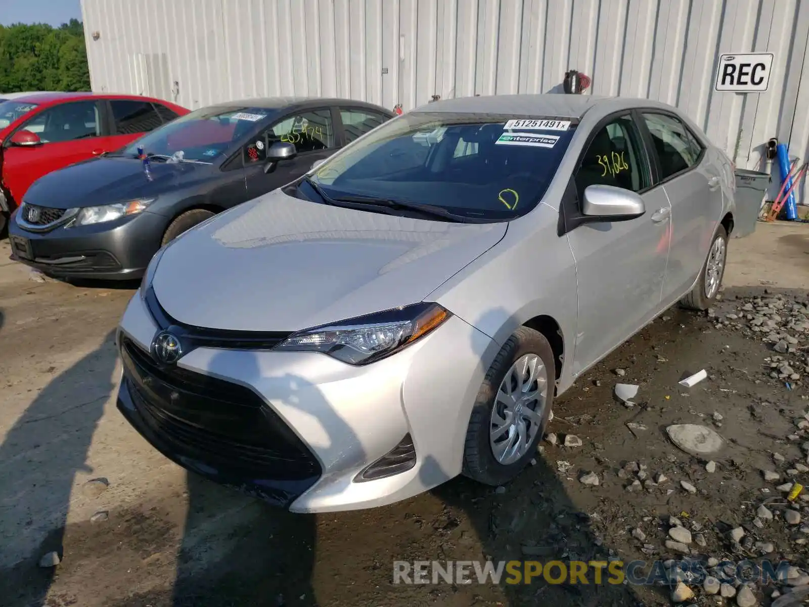 2 Photograph of a damaged car 2T1BURHE5KC160966 TOYOTA COROLLA 2019