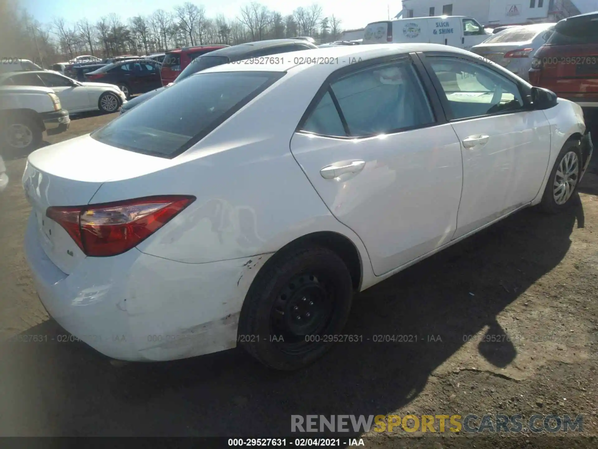 4 Photograph of a damaged car 2T1BURHE5KC161163 TOYOTA COROLLA 2019