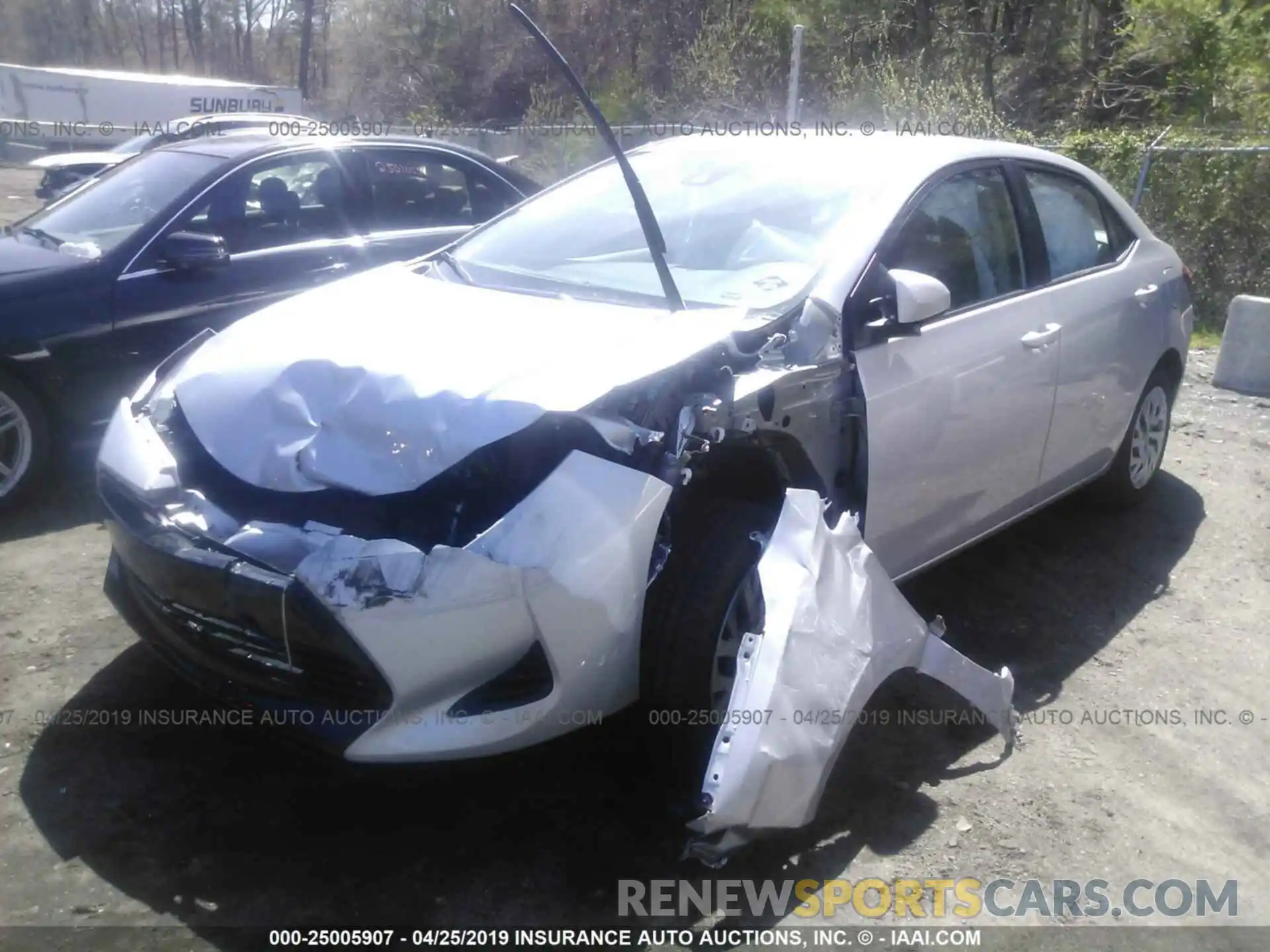 2 Photograph of a damaged car 2T1BURHE5KC161244 TOYOTA COROLLA 2019