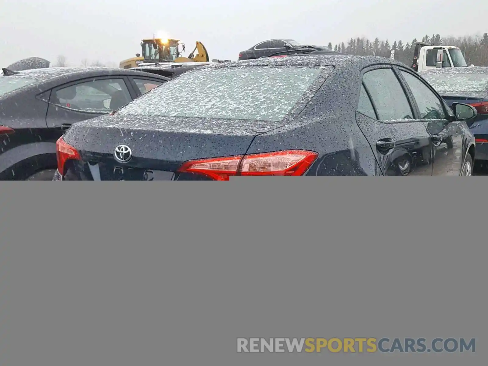 4 Photograph of a damaged car 2T1BURHE5KC162619 TOYOTA COROLLA 2019