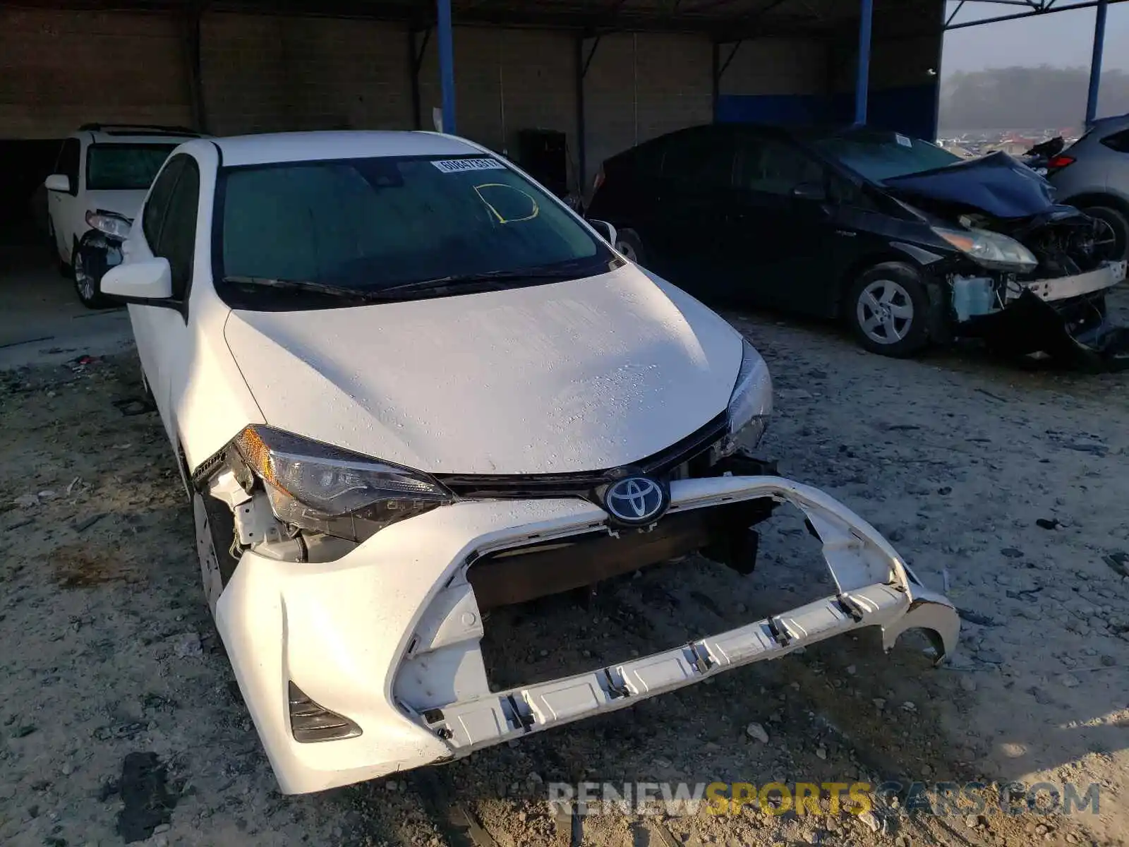 9 Photograph of a damaged car 2T1BURHE5KC162801 TOYOTA COROLLA 2019