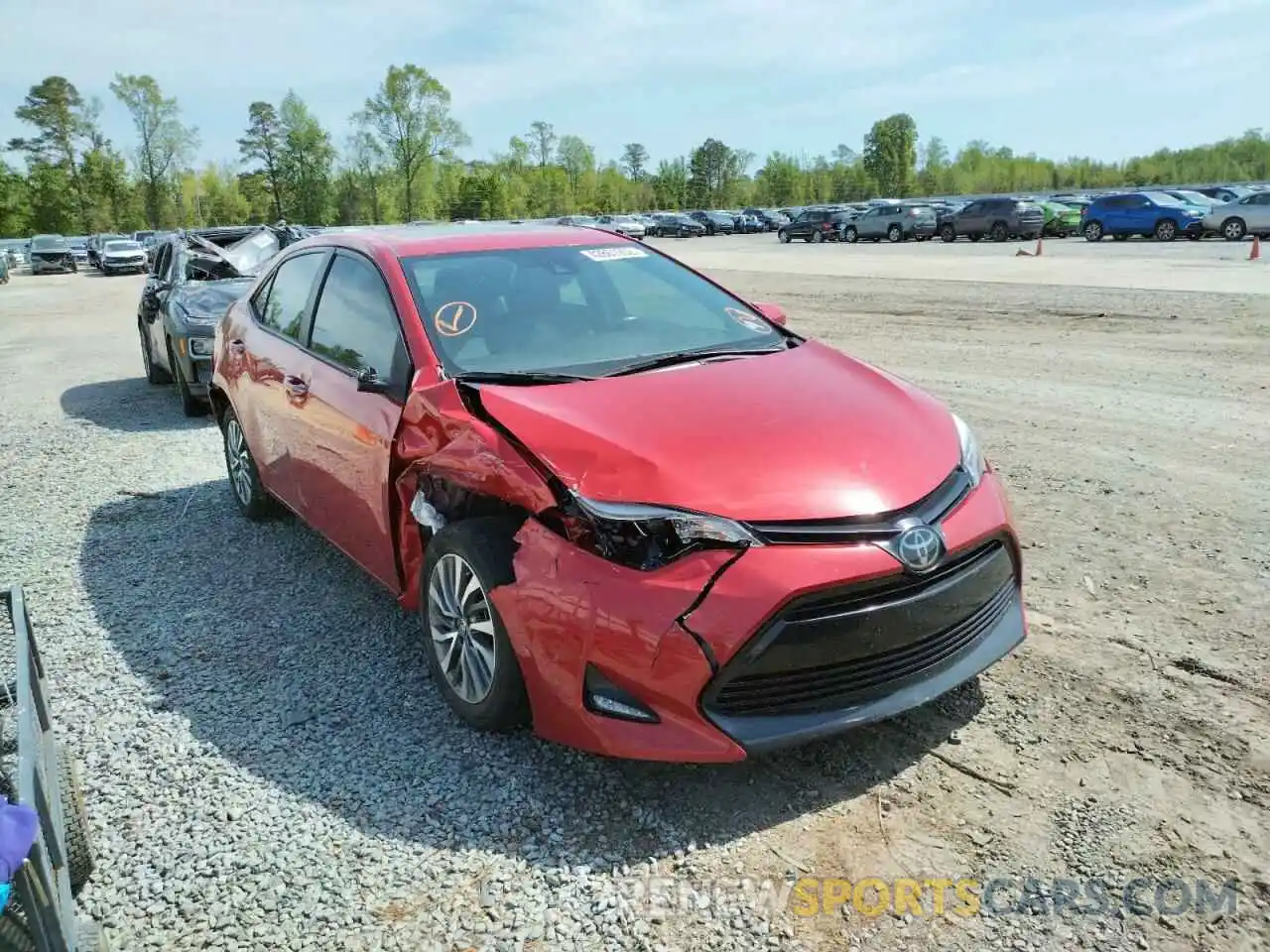 1 Photograph of a damaged car 2T1BURHE5KC163348 TOYOTA COROLLA 2019