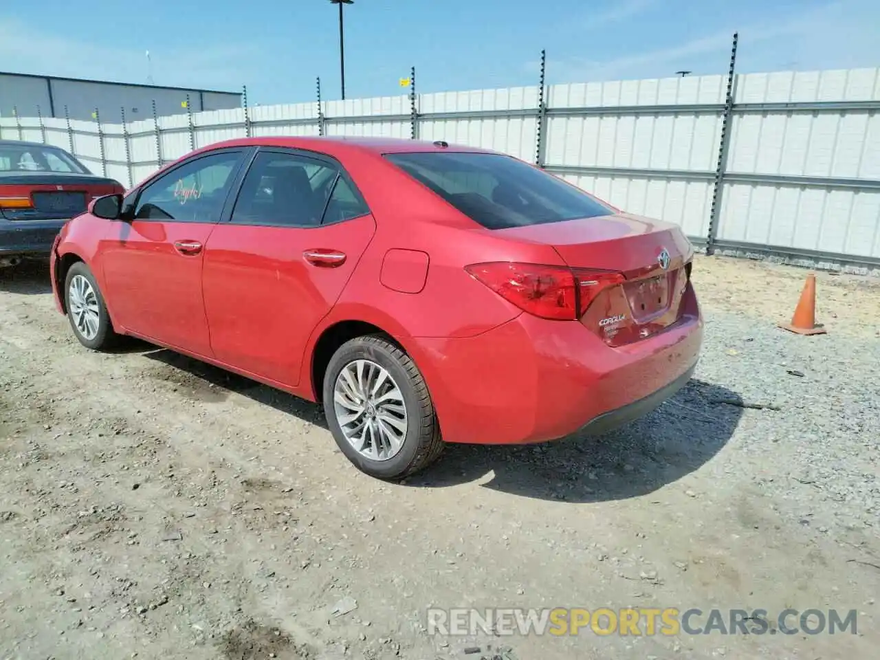 3 Photograph of a damaged car 2T1BURHE5KC163348 TOYOTA COROLLA 2019