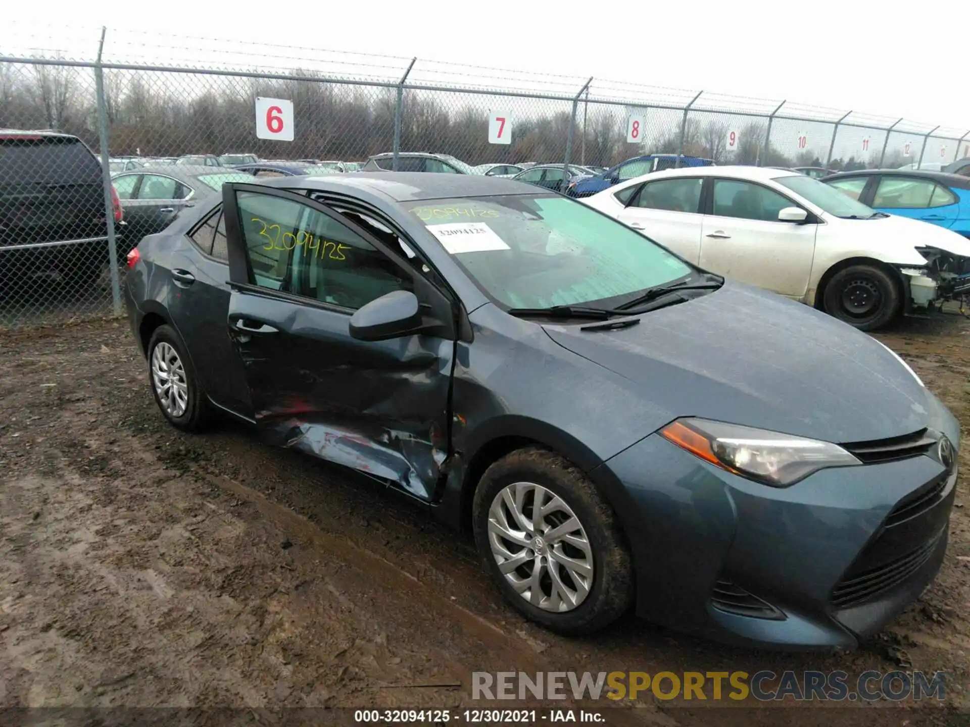 1 Photograph of a damaged car 2T1BURHE5KC164452 TOYOTA COROLLA 2019