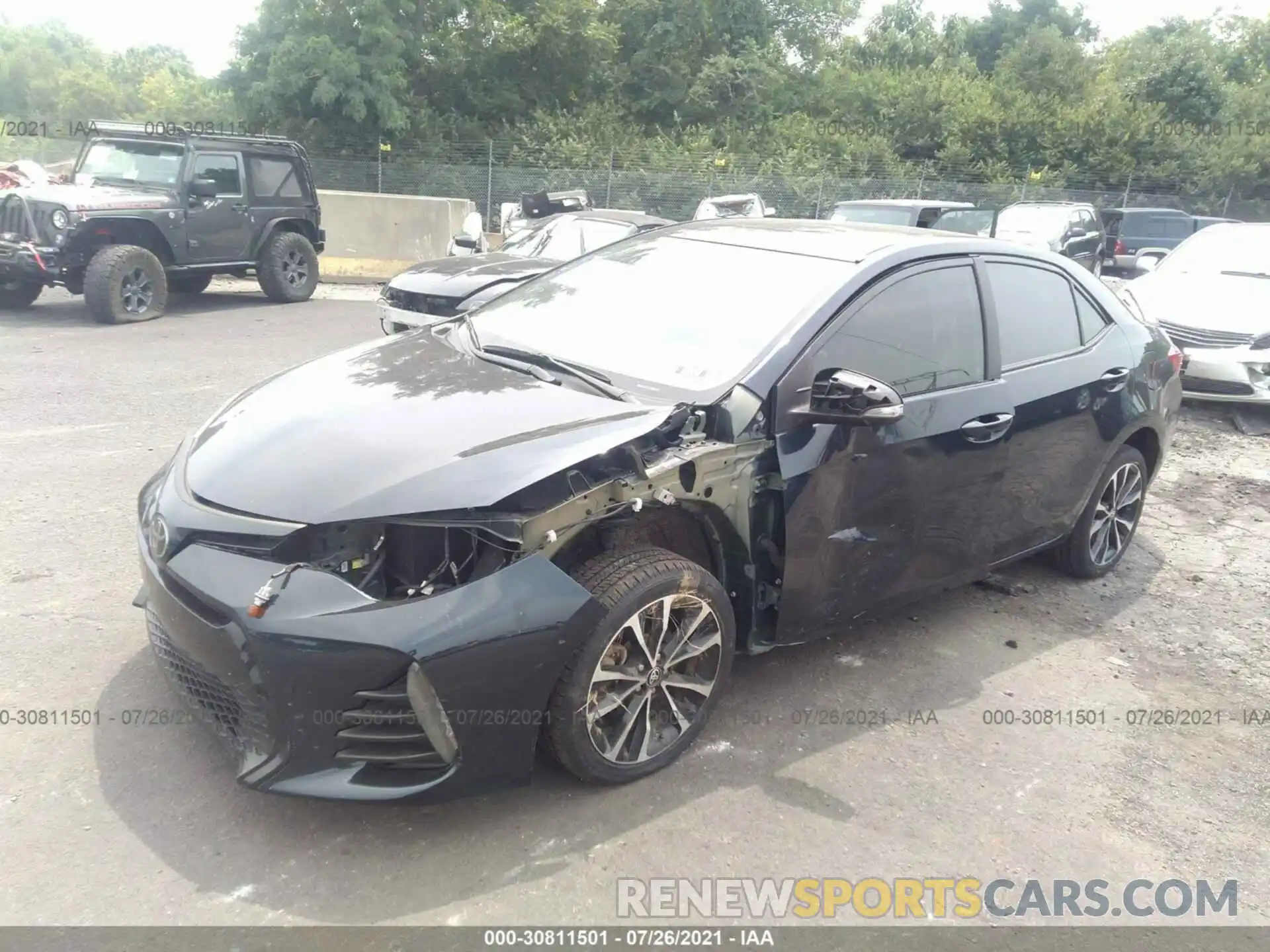 2 Photograph of a damaged car 2T1BURHE5KC165679 TOYOTA COROLLA 2019