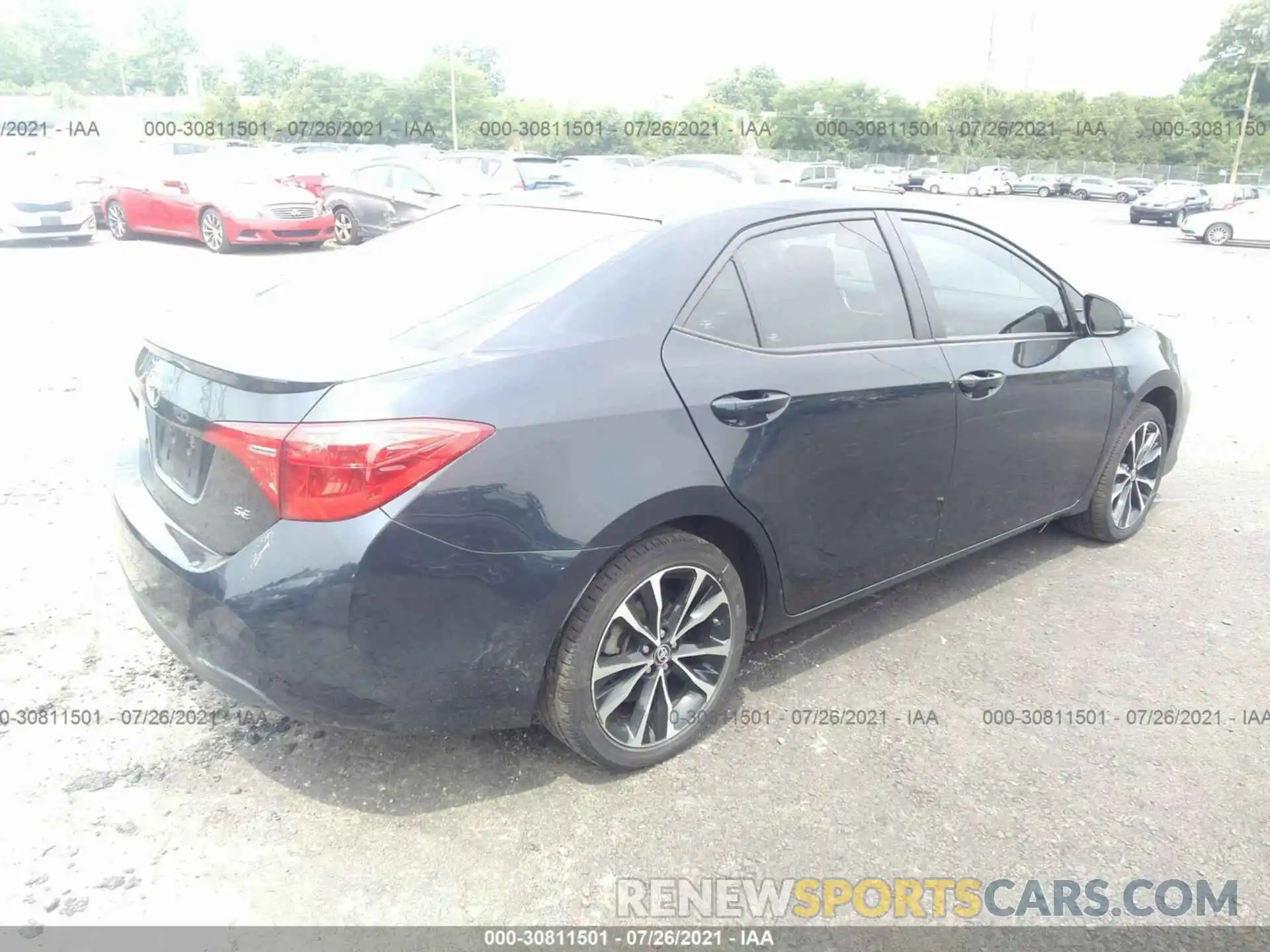 4 Photograph of a damaged car 2T1BURHE5KC165679 TOYOTA COROLLA 2019