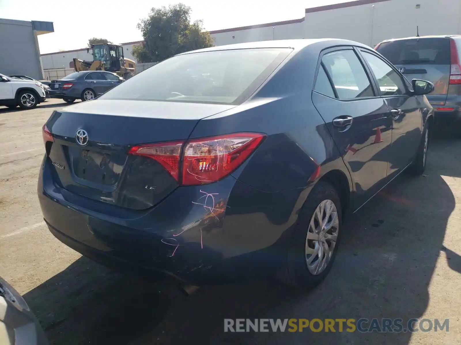 4 Photograph of a damaged car 2T1BURHE5KC166377 TOYOTA COROLLA 2019