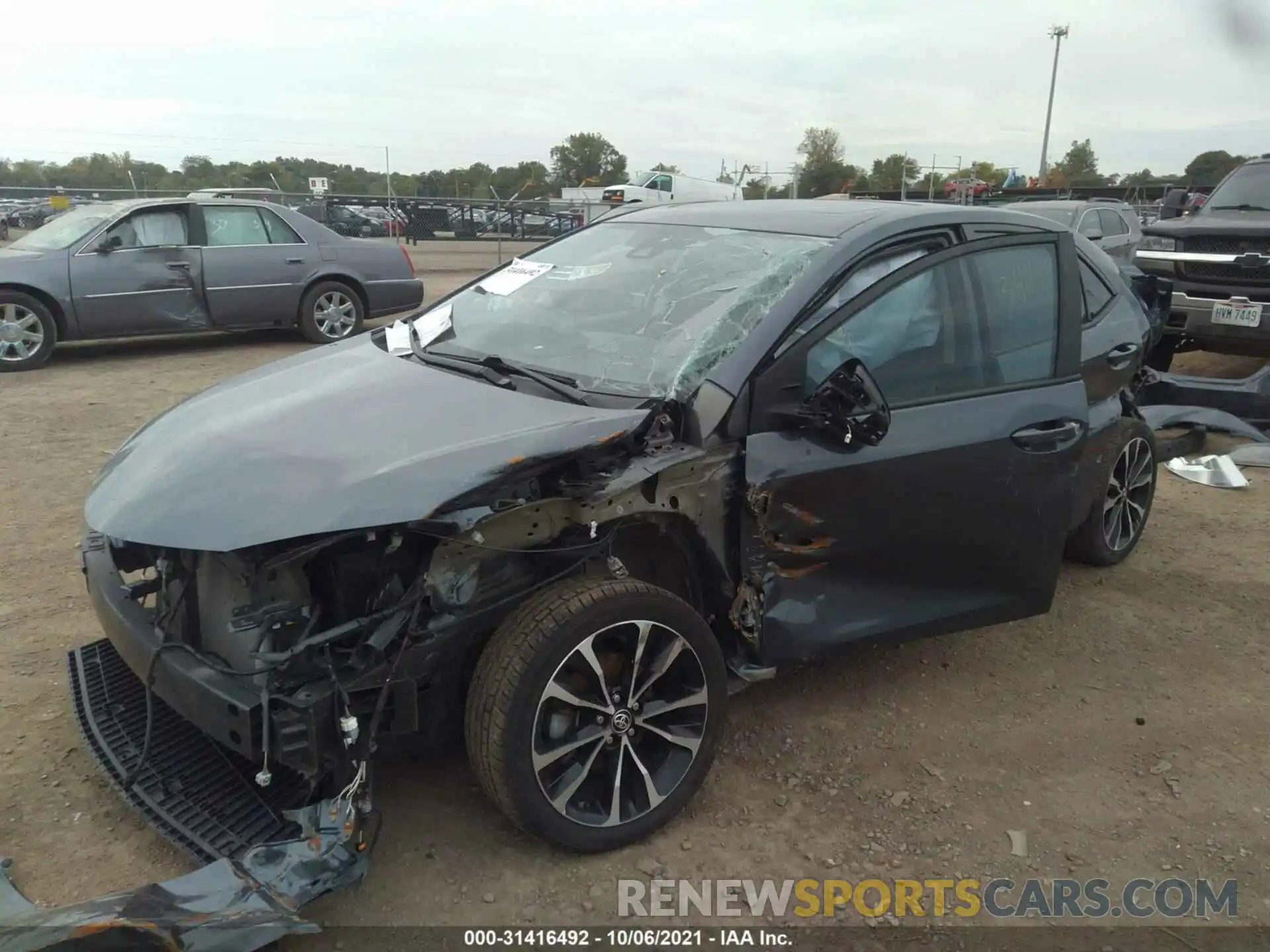 2 Photograph of a damaged car 2T1BURHE5KC166508 TOYOTA COROLLA 2019