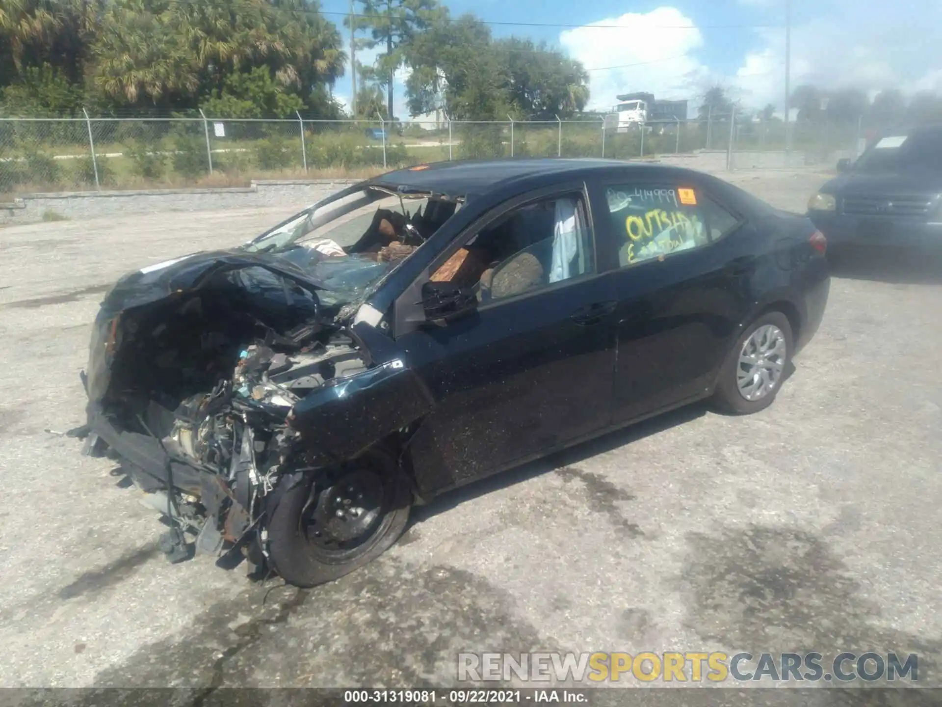 2 Photograph of a damaged car 2T1BURHE5KC166797 TOYOTA COROLLA 2019