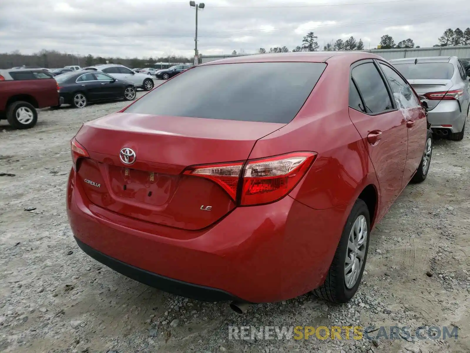 4 Photograph of a damaged car 2T1BURHE5KC166802 TOYOTA COROLLA 2019