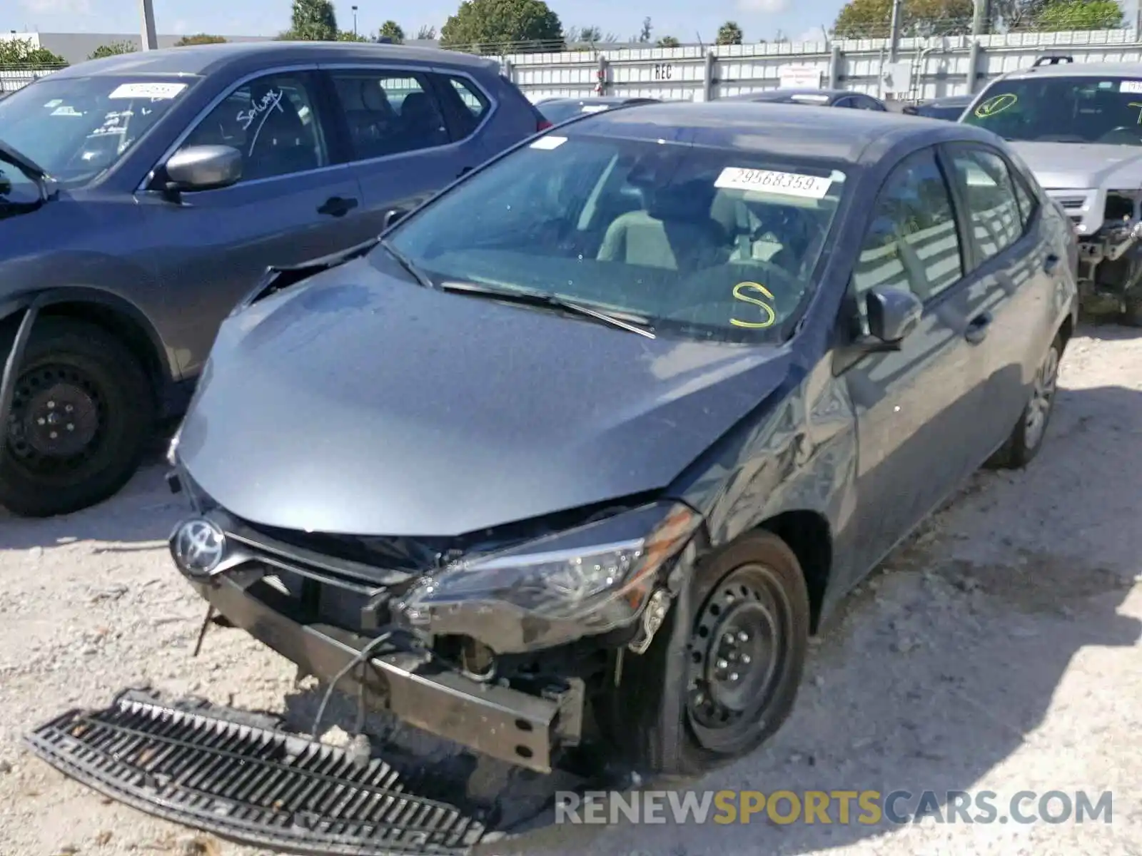 2 Photograph of a damaged car 2T1BURHE5KC166833 TOYOTA COROLLA 2019