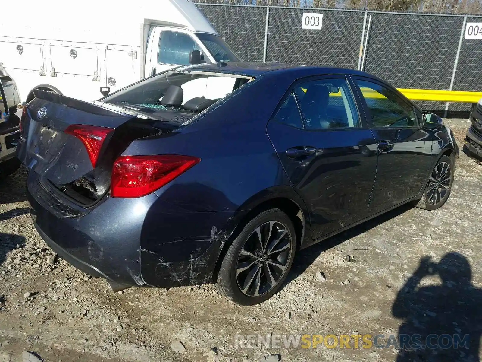 4 Photograph of a damaged car 2T1BURHE5KC167514 TOYOTA COROLLA 2019