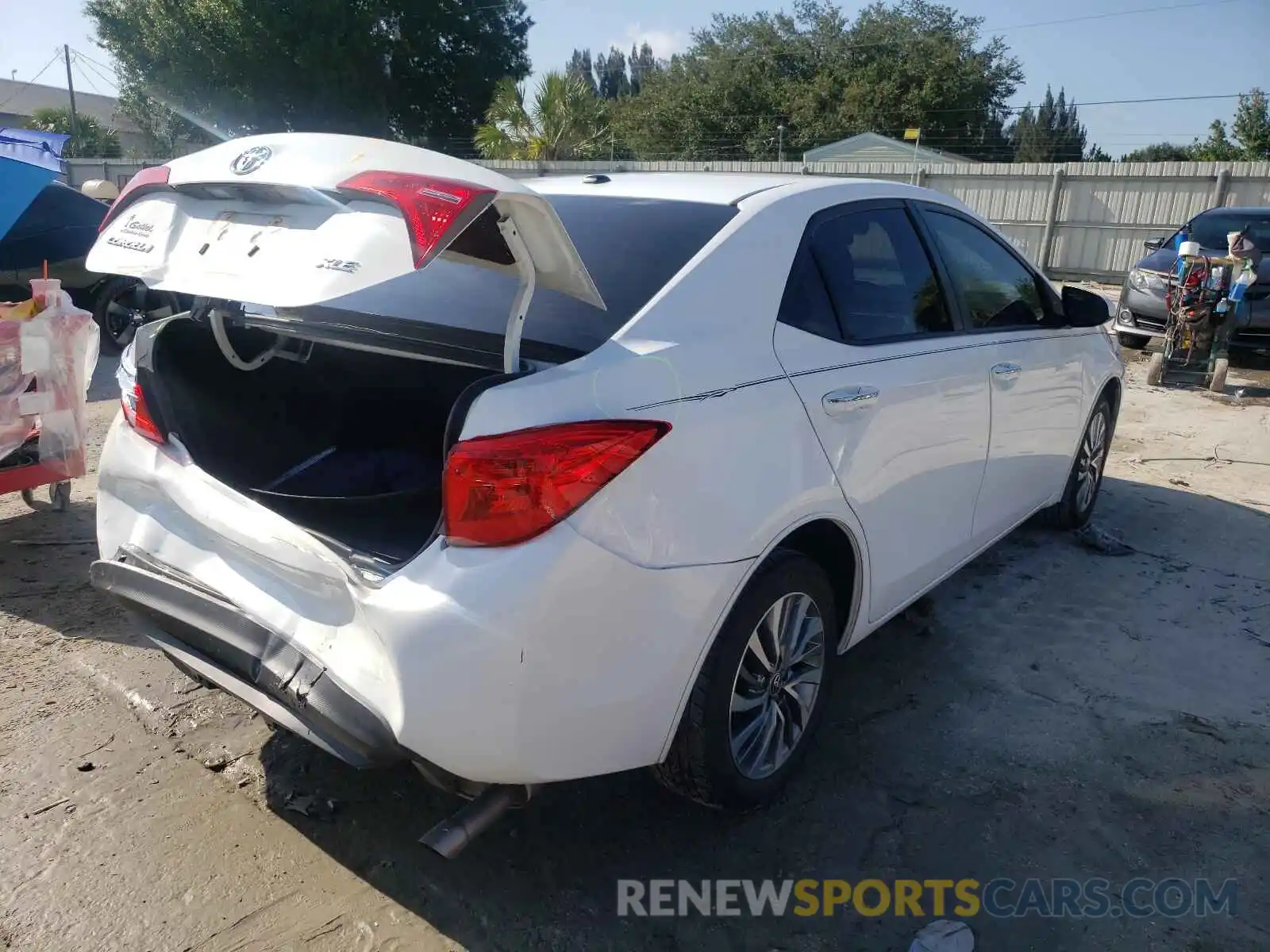 4 Photograph of a damaged car 2T1BURHE5KC167979 TOYOTA COROLLA 2019