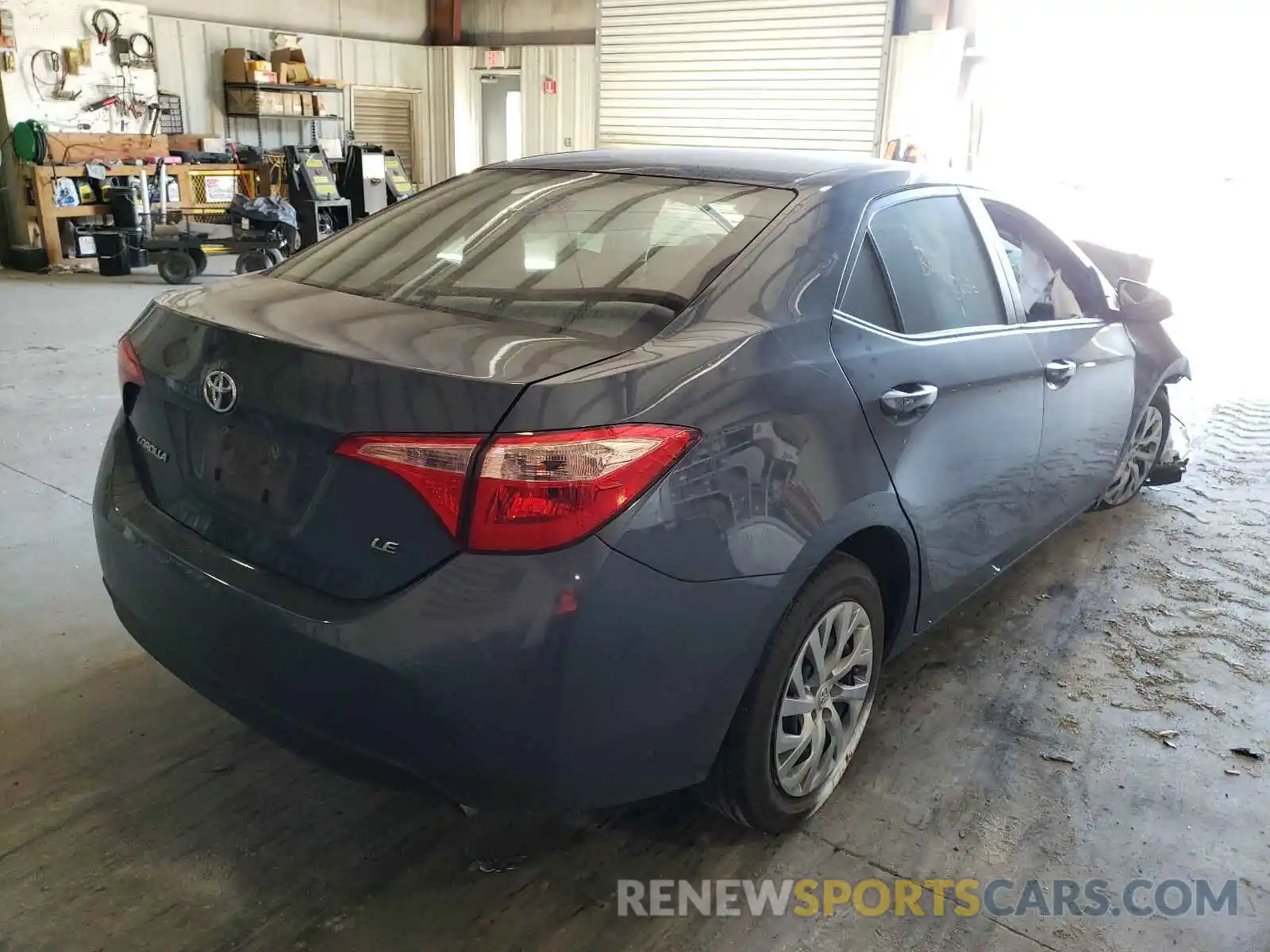 4 Photograph of a damaged car 2T1BURHE5KC169084 TOYOTA COROLLA 2019