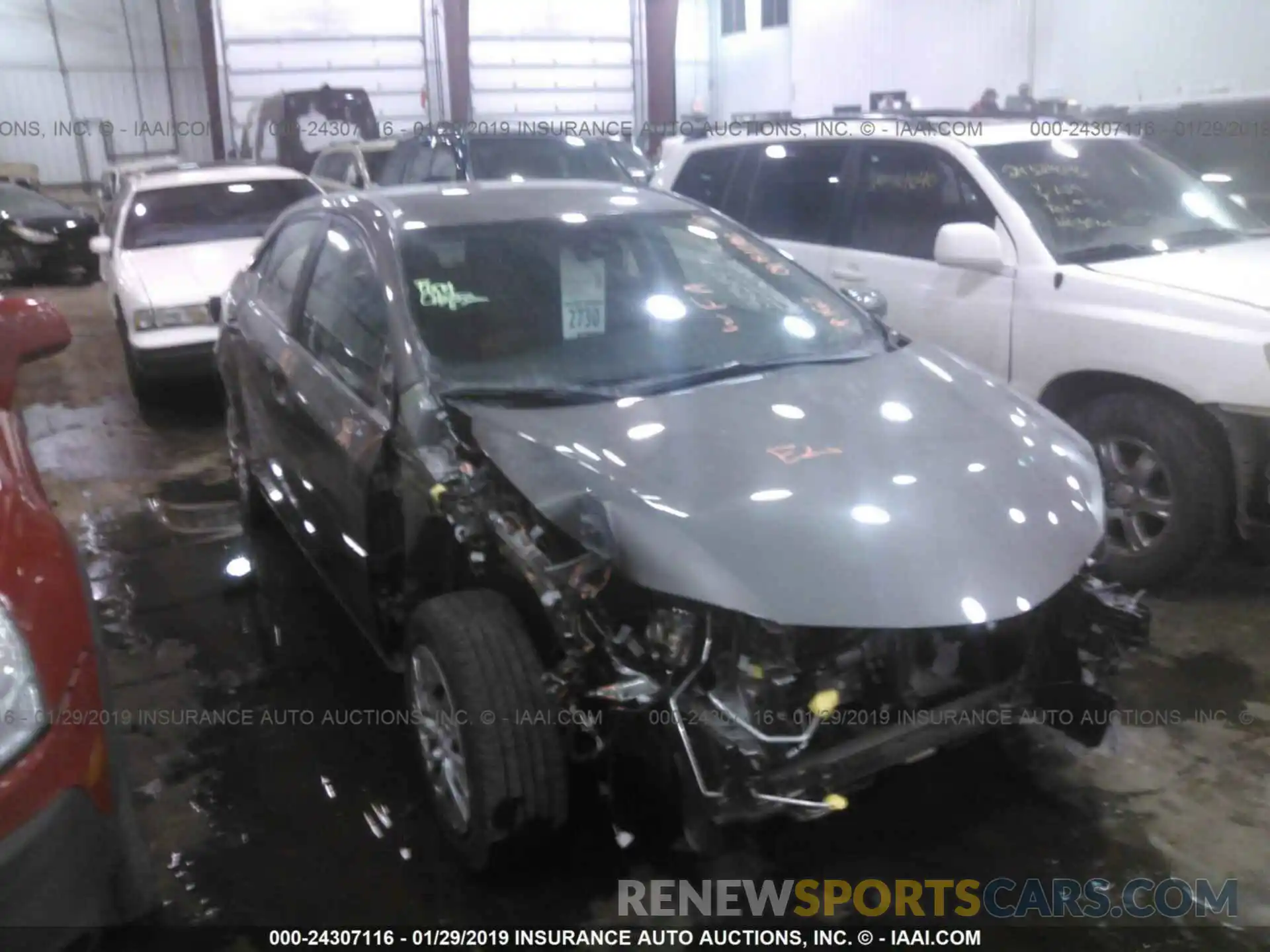 1 Photograph of a damaged car 2T1BURHE5KC169859 TOYOTA COROLLA 2019