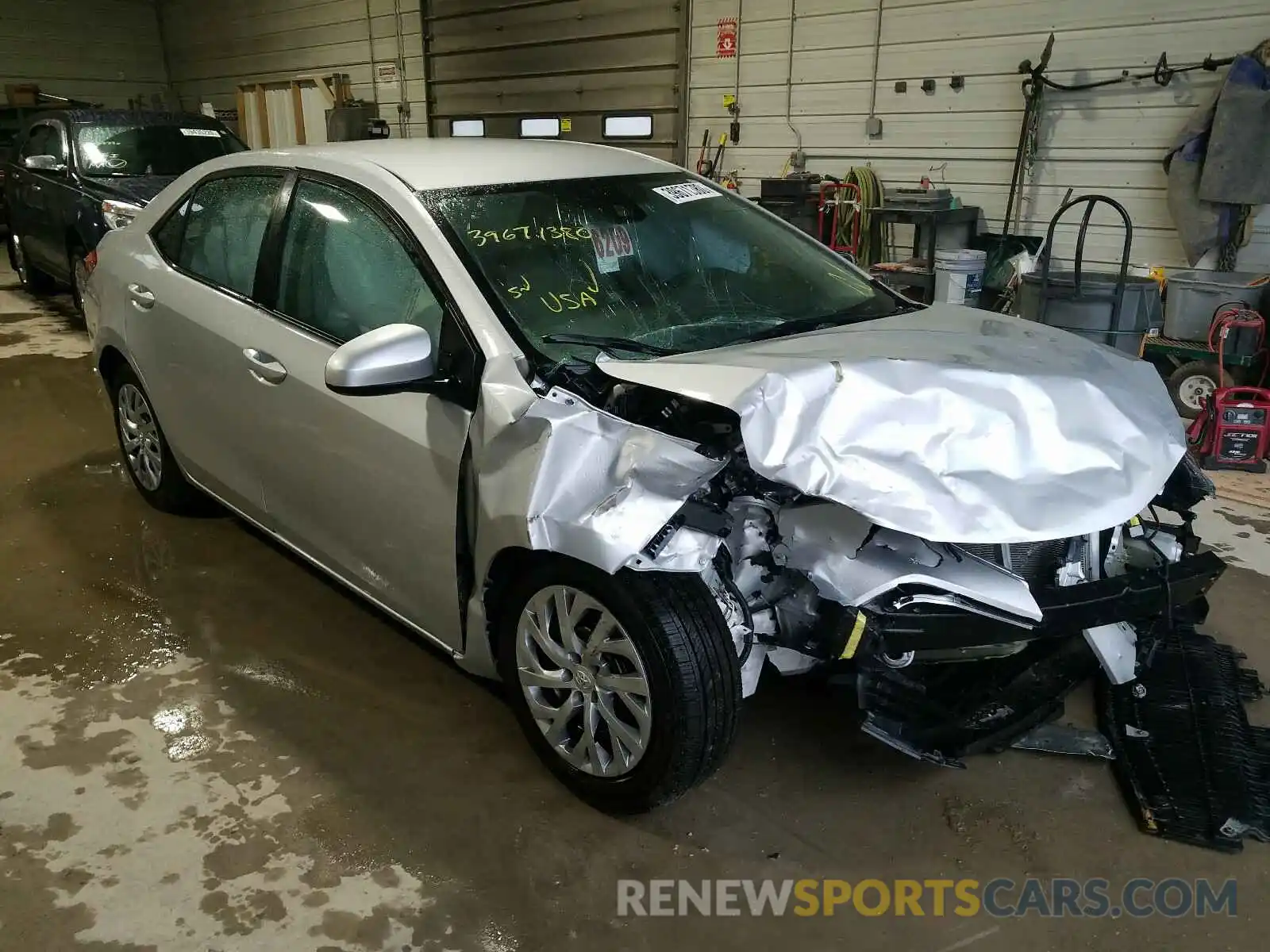 1 Photograph of a damaged car 2T1BURHE5KC170770 TOYOTA COROLLA 2019