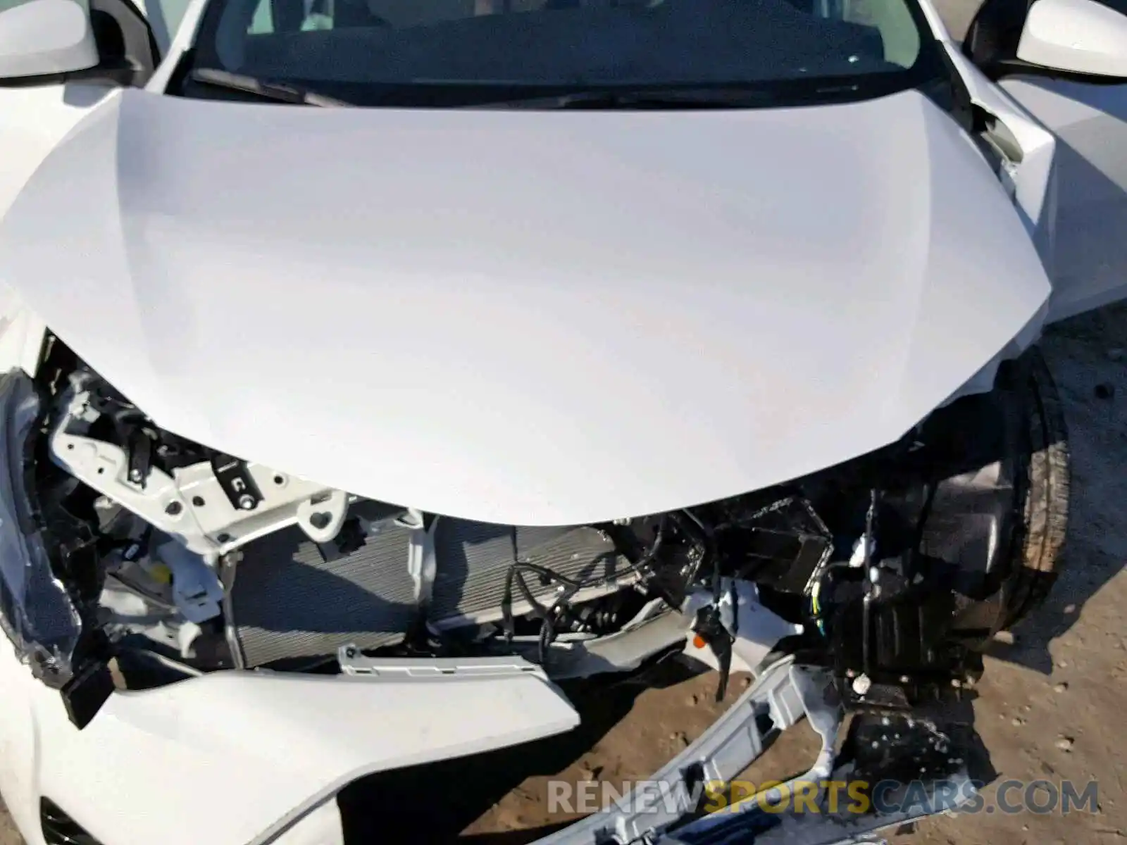 6 Photograph of a damaged car 2T1BURHE5KC171305 TOYOTA COROLLA 2019