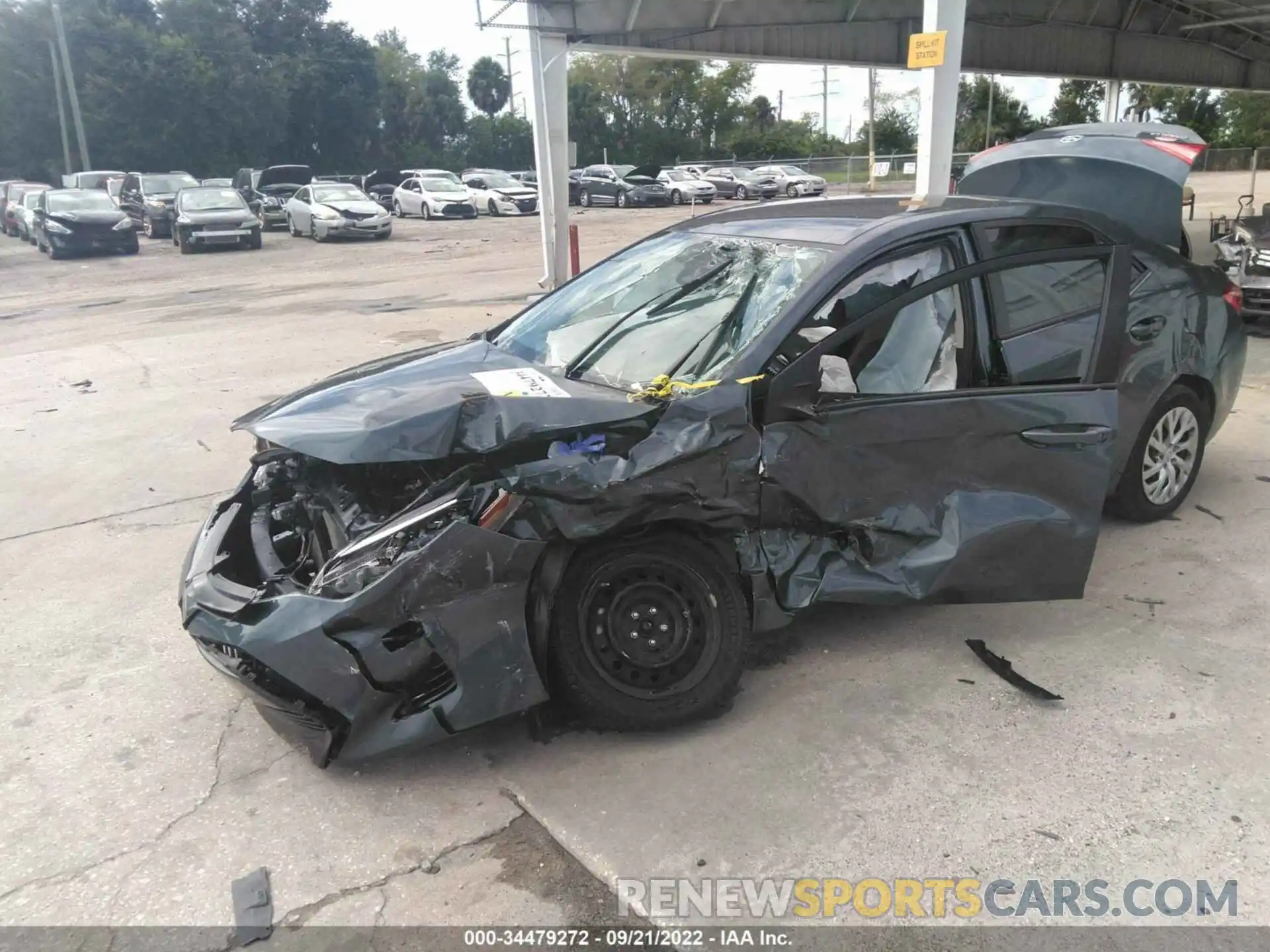 2 Photograph of a damaged car 2T1BURHE5KC171367 TOYOTA COROLLA 2019