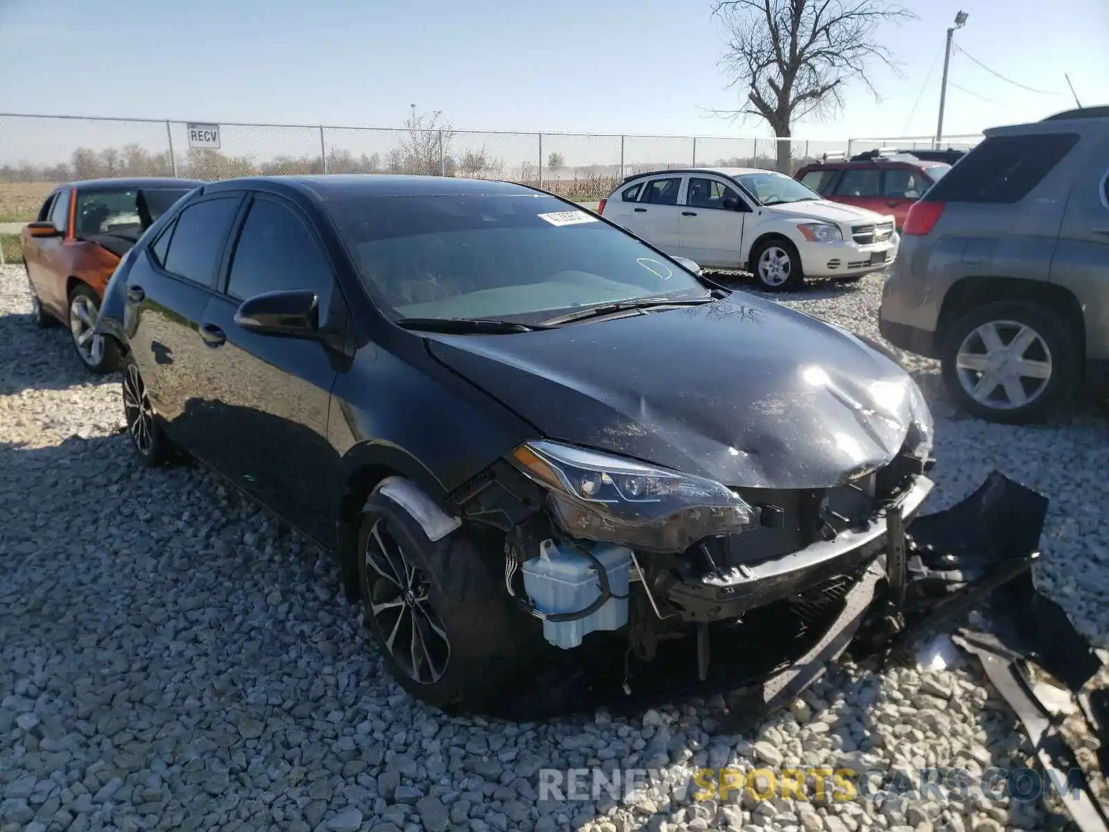 1 Photograph of a damaged car 2T1BURHE5KC171675 TOYOTA COROLLA 2019