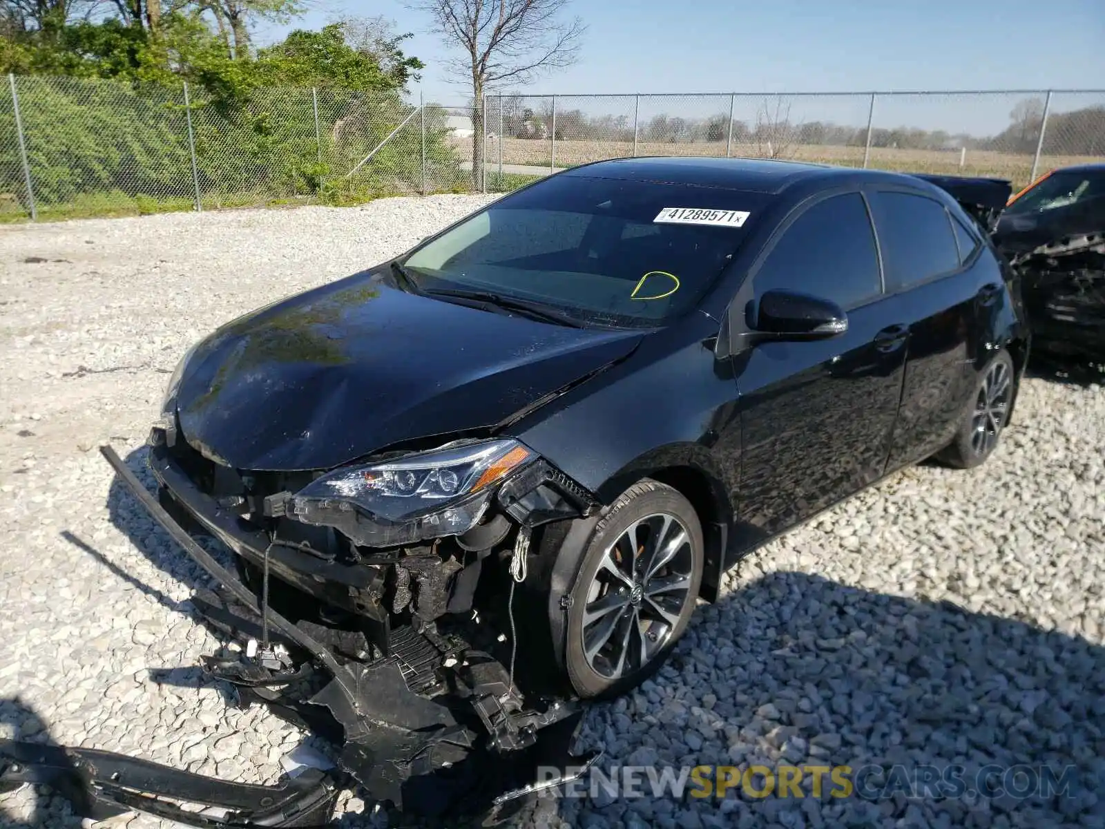 2 Photograph of a damaged car 2T1BURHE5KC171675 TOYOTA COROLLA 2019