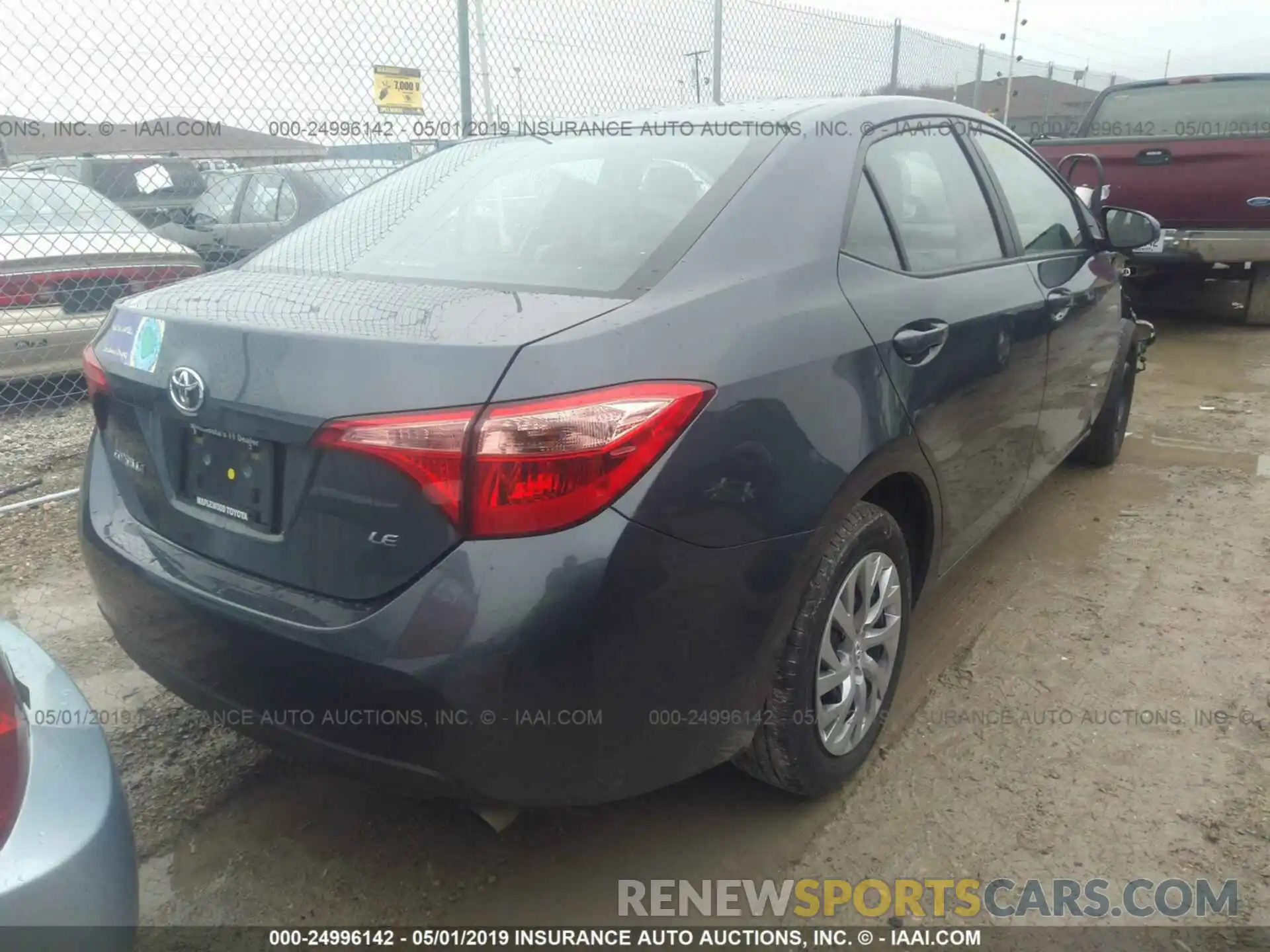 4 Photograph of a damaged car 2T1BURHE5KC172342 TOYOTA COROLLA 2019