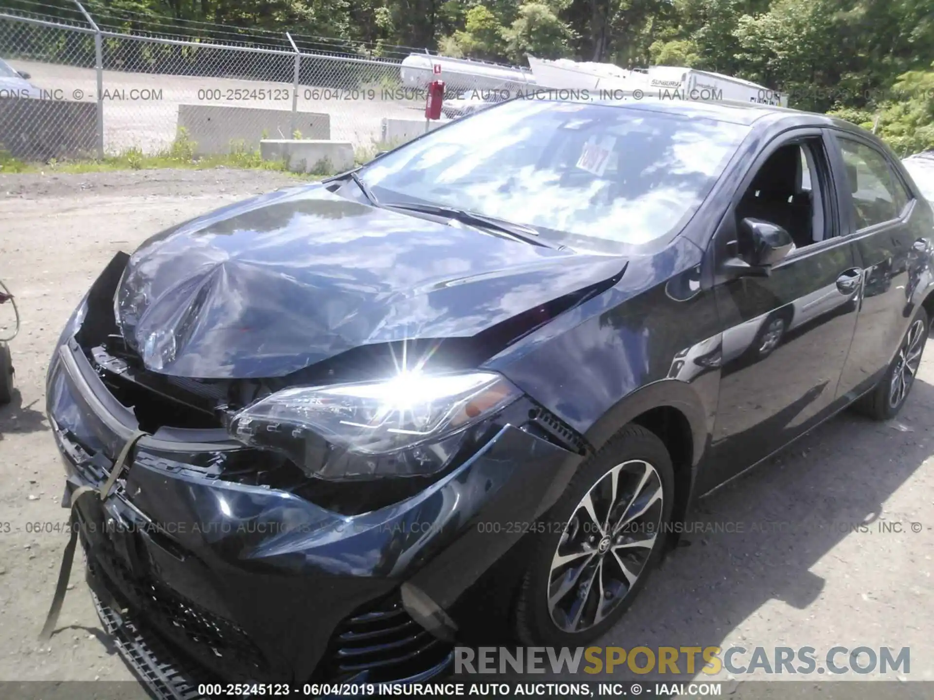 2 Photograph of a damaged car 2T1BURHE5KC172471 TOYOTA COROLLA 2019