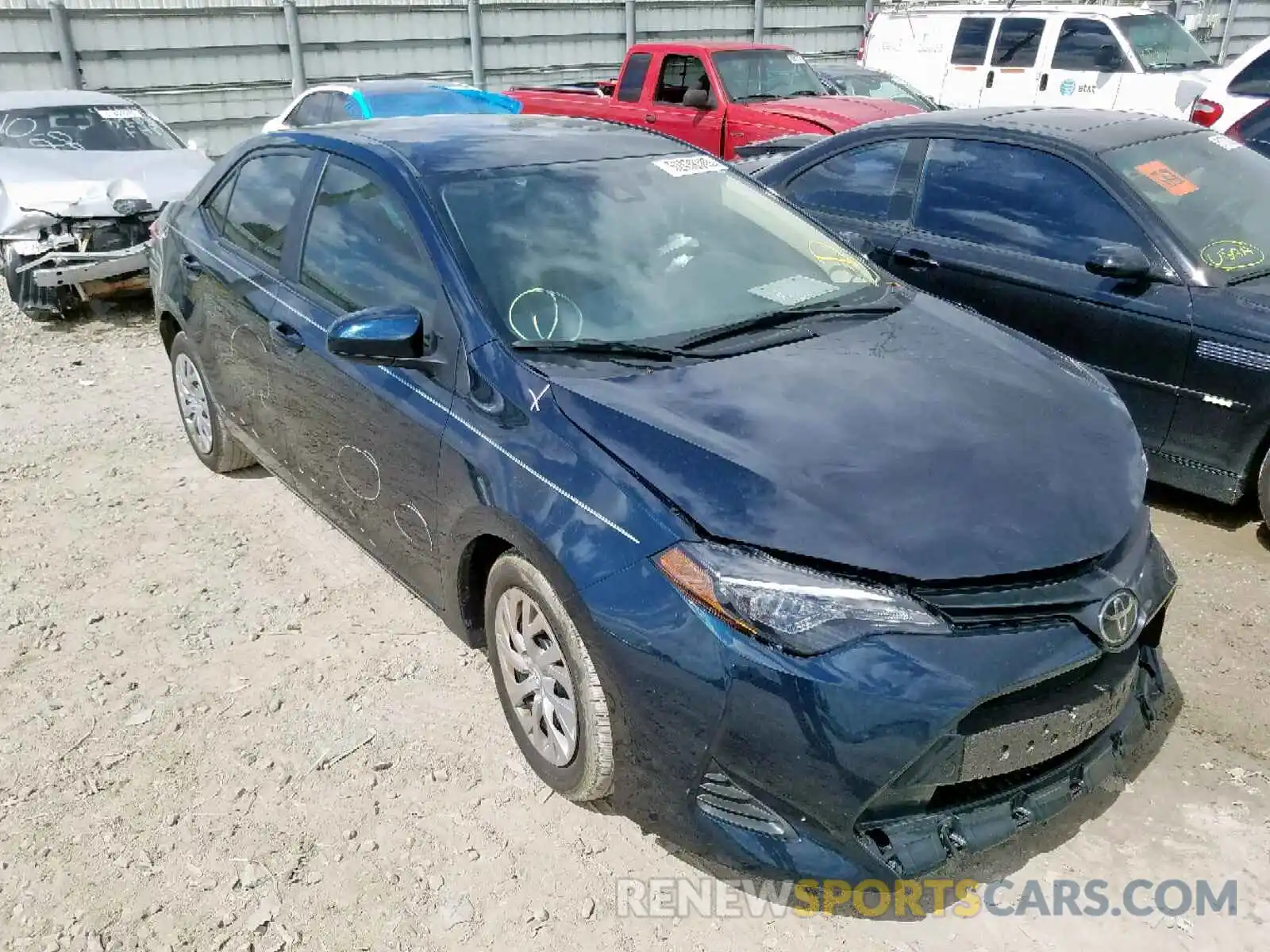 1 Photograph of a damaged car 2T1BURHE5KC172650 TOYOTA COROLLA 2019