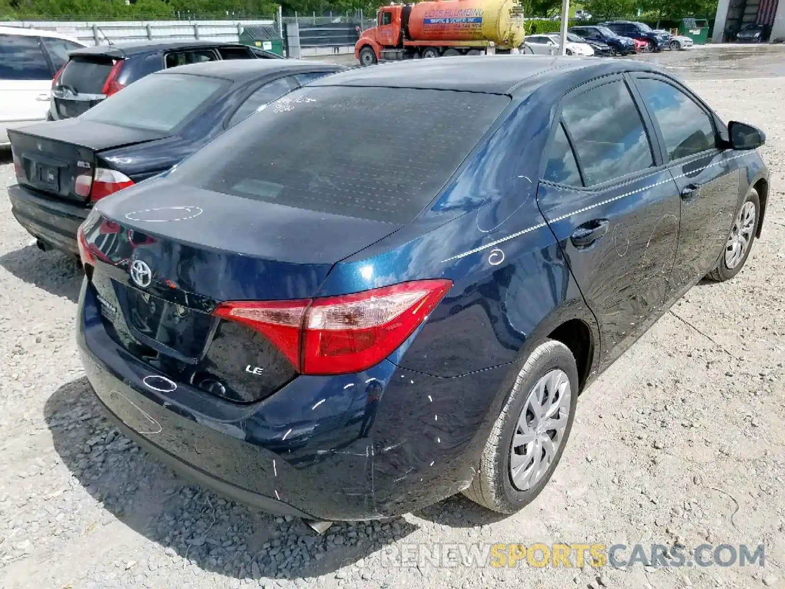 4 Photograph of a damaged car 2T1BURHE5KC172650 TOYOTA COROLLA 2019