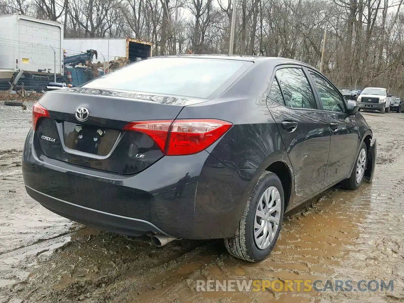 4 Photograph of a damaged car 2T1BURHE5KC173278 TOYOTA COROLLA 2019