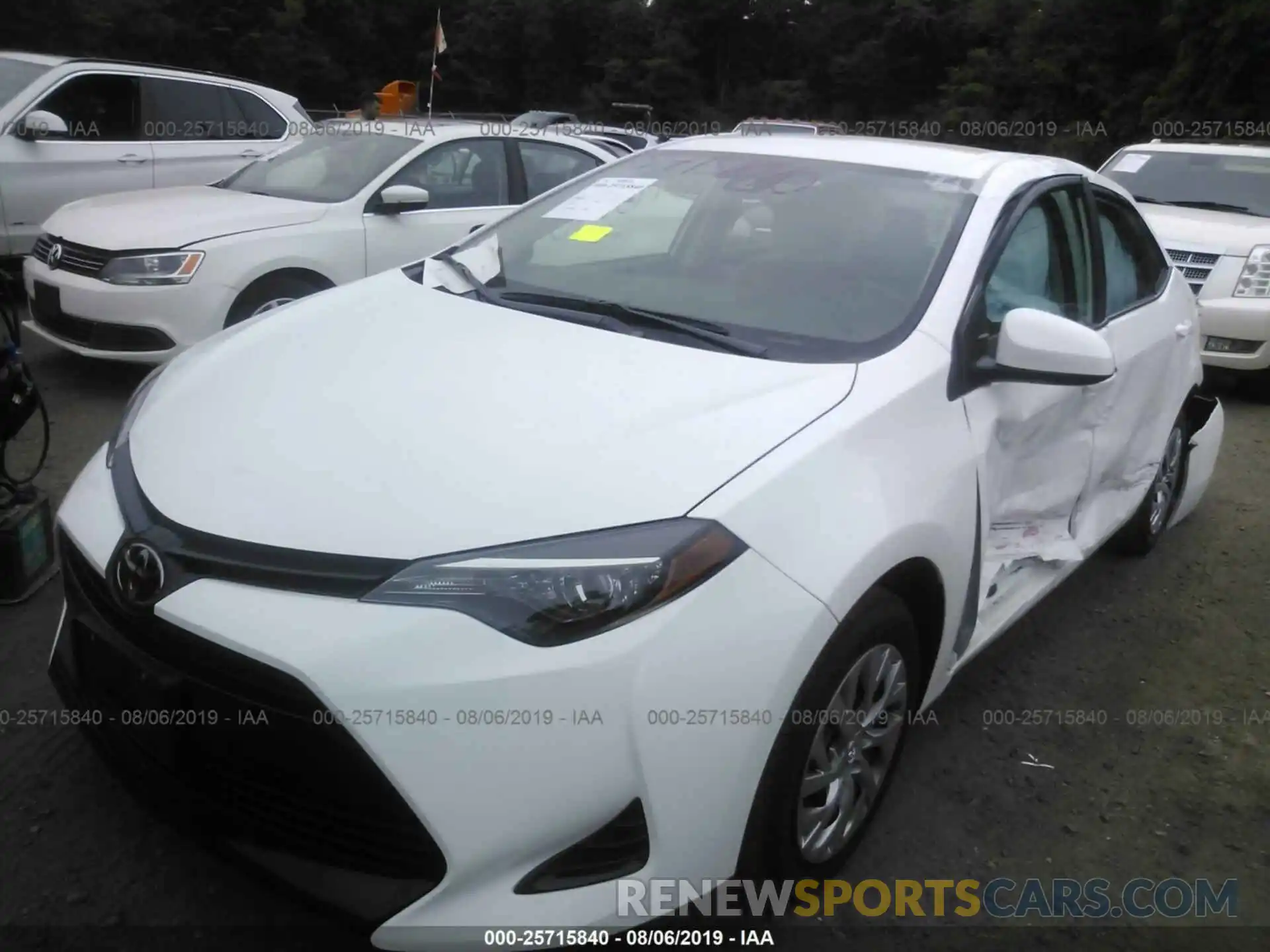 2 Photograph of a damaged car 2T1BURHE5KC173927 TOYOTA COROLLA 2019