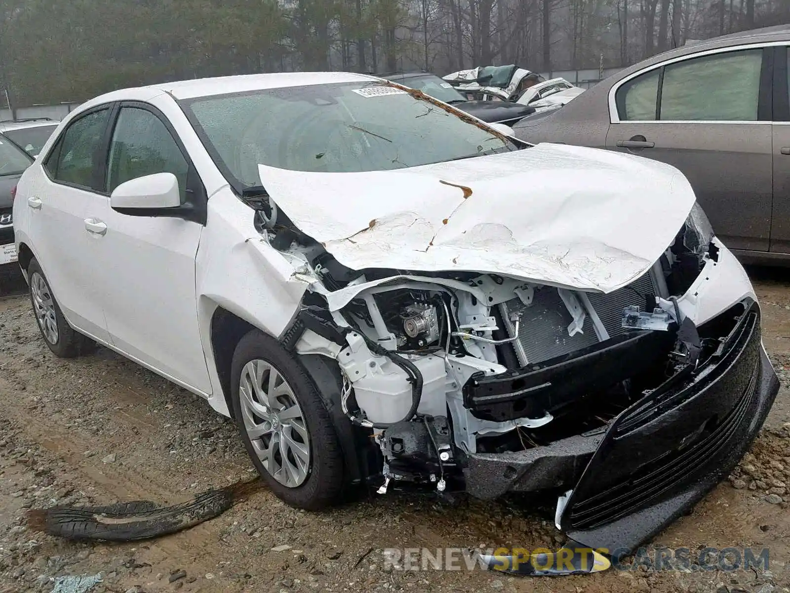 9 Photograph of a damaged car 2T1BURHE5KC175452 TOYOTA COROLLA 2019