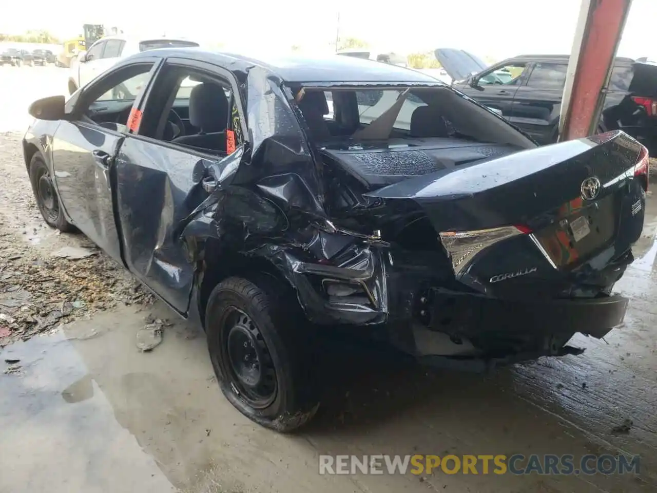 8 Photograph of a damaged car 2T1BURHE5KC177198 TOYOTA COROLLA 2019