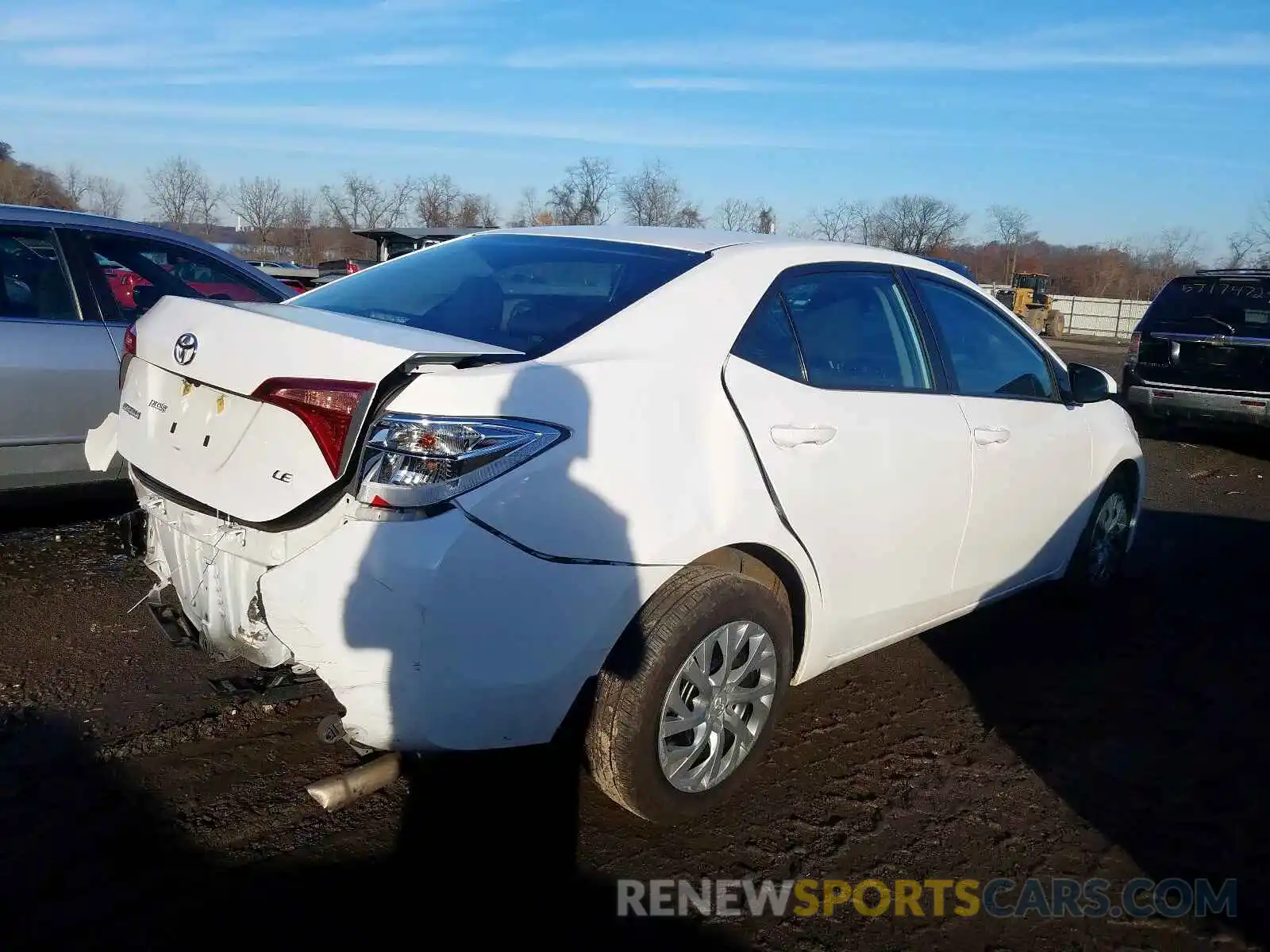 4 Photograph of a damaged car 2T1BURHE5KC177489 TOYOTA COROLLA 2019