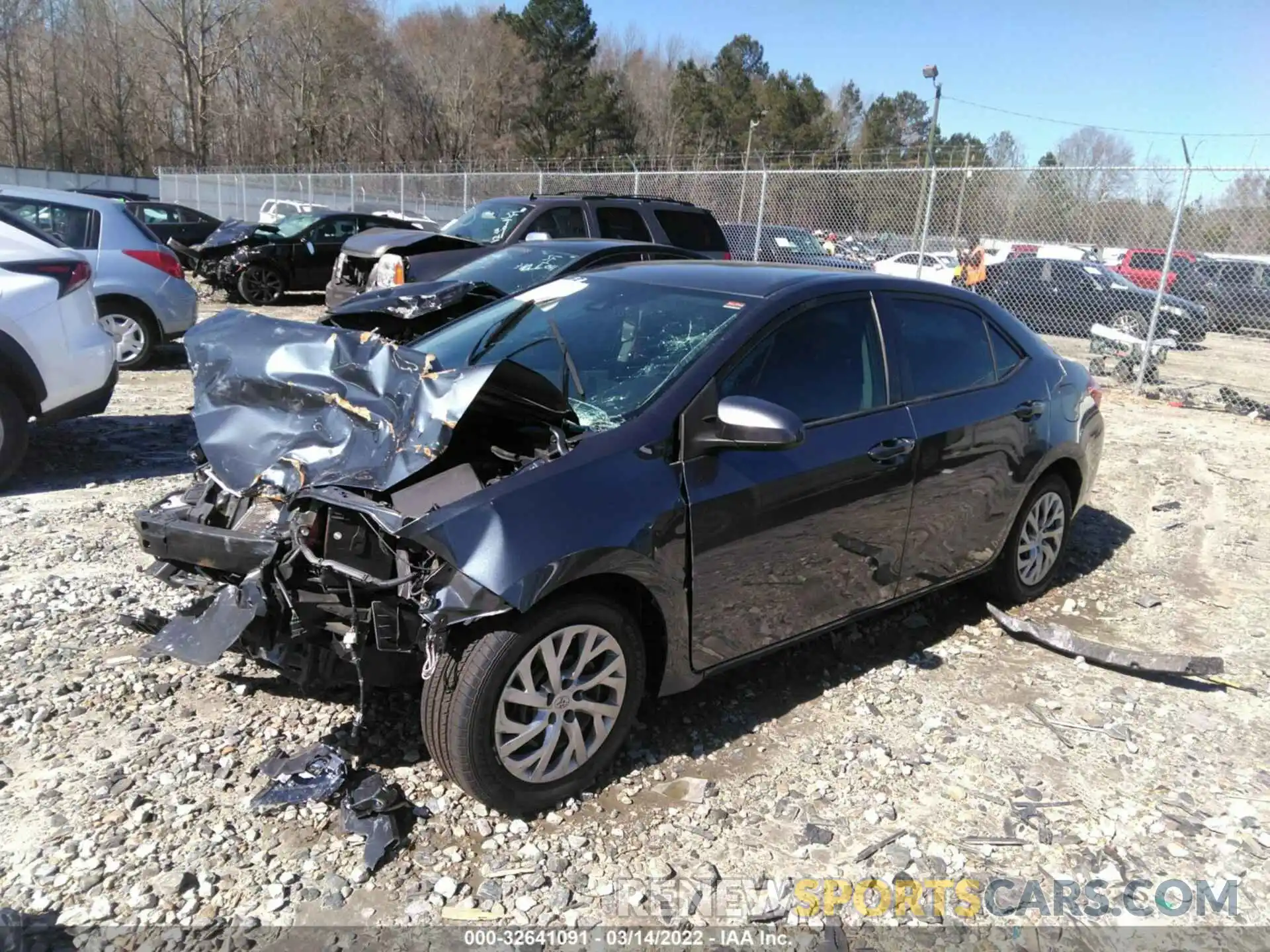 2 Photograph of a damaged car 2T1BURHE5KC177735 TOYOTA COROLLA 2019