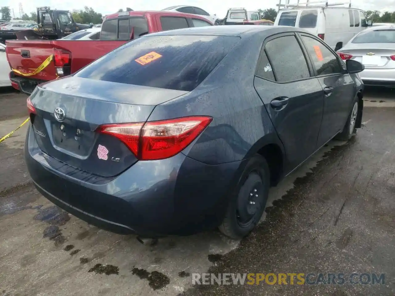 4 Photograph of a damaged car 2T1BURHE5KC177833 TOYOTA COROLLA 2019