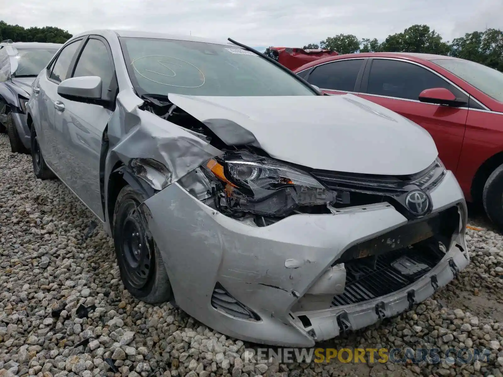 1 Photograph of a damaged car 2T1BURHE5KC178612 TOYOTA COROLLA 2019