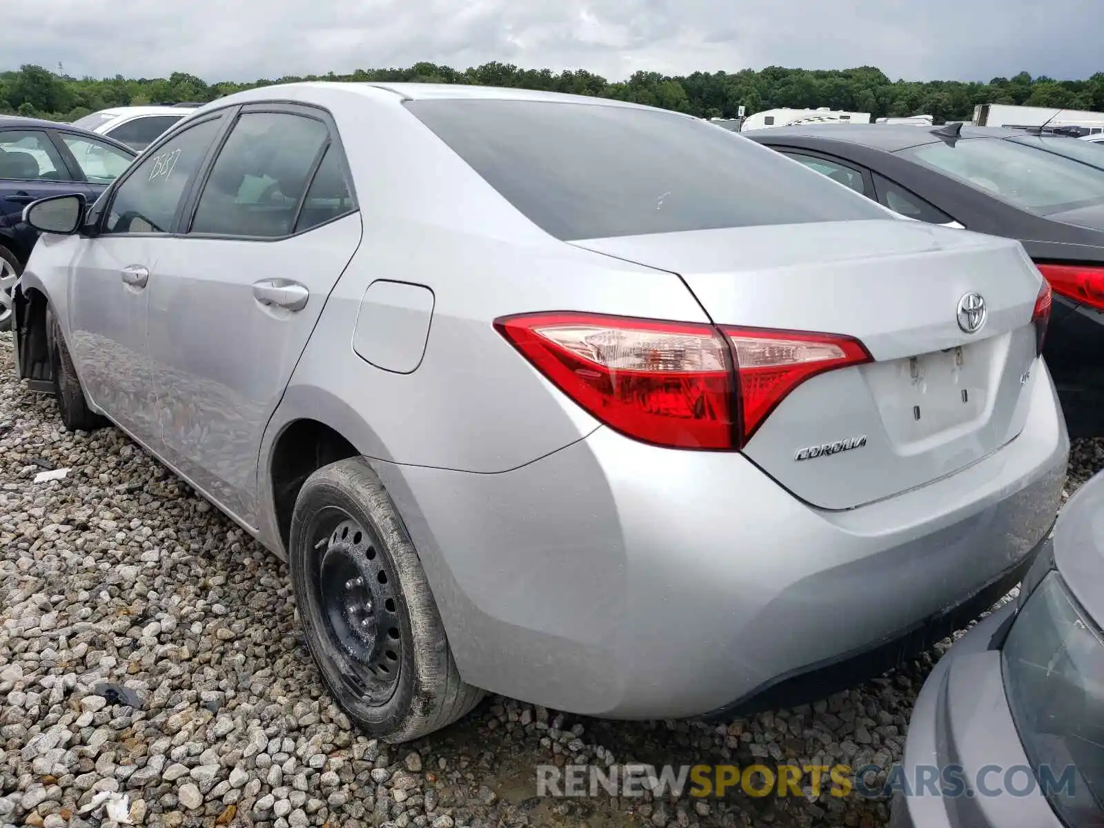 3 Photograph of a damaged car 2T1BURHE5KC178612 TOYOTA COROLLA 2019