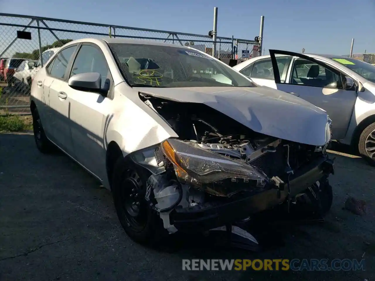 1 Photograph of a damaged car 2T1BURHE5KC178805 TOYOTA COROLLA 2019