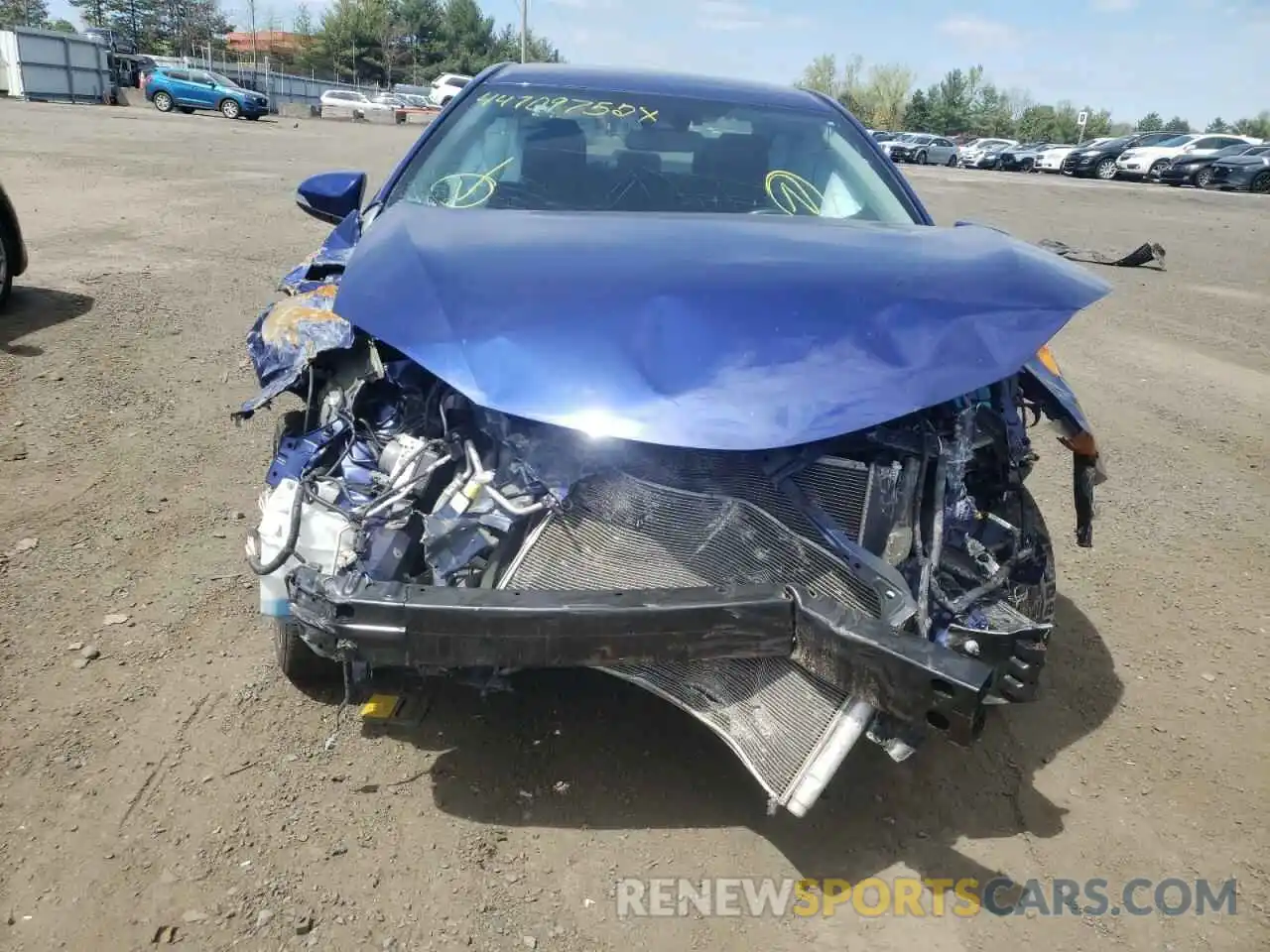 9 Photograph of a damaged car 2T1BURHE5KC179081 TOYOTA COROLLA 2019