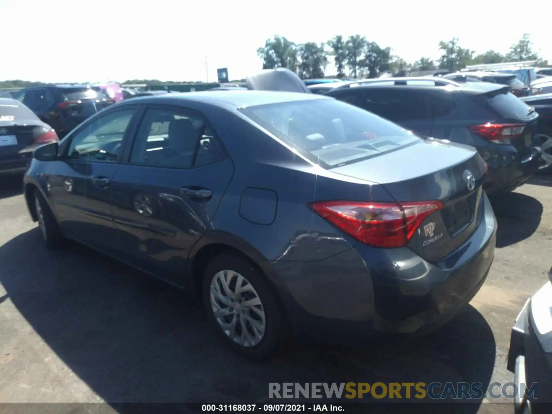 3 Photograph of a damaged car 2T1BURHE5KC179713 TOYOTA COROLLA 2019