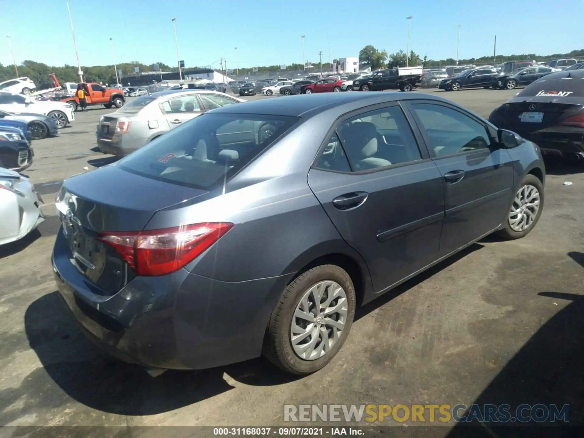 4 Photograph of a damaged car 2T1BURHE5KC179713 TOYOTA COROLLA 2019