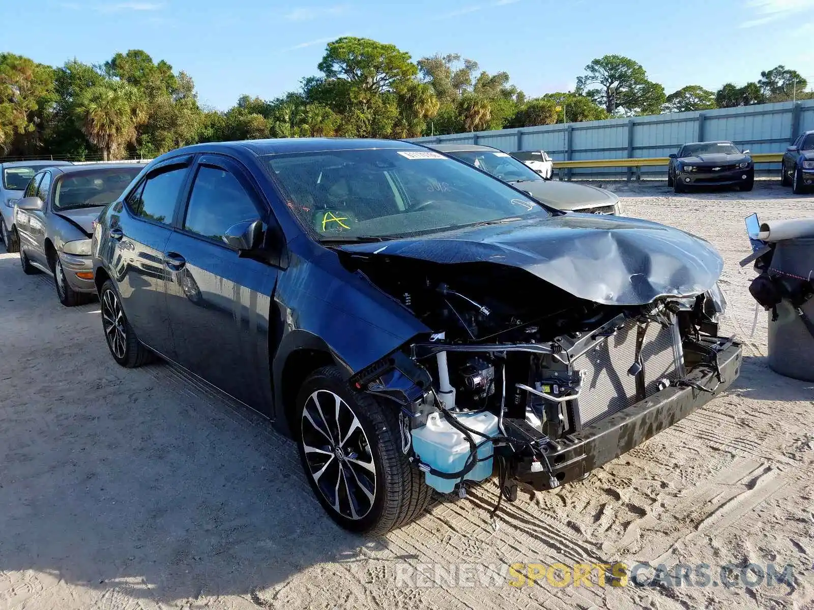 1 Photograph of a damaged car 2T1BURHE5KC180005 TOYOTA COROLLA 2019